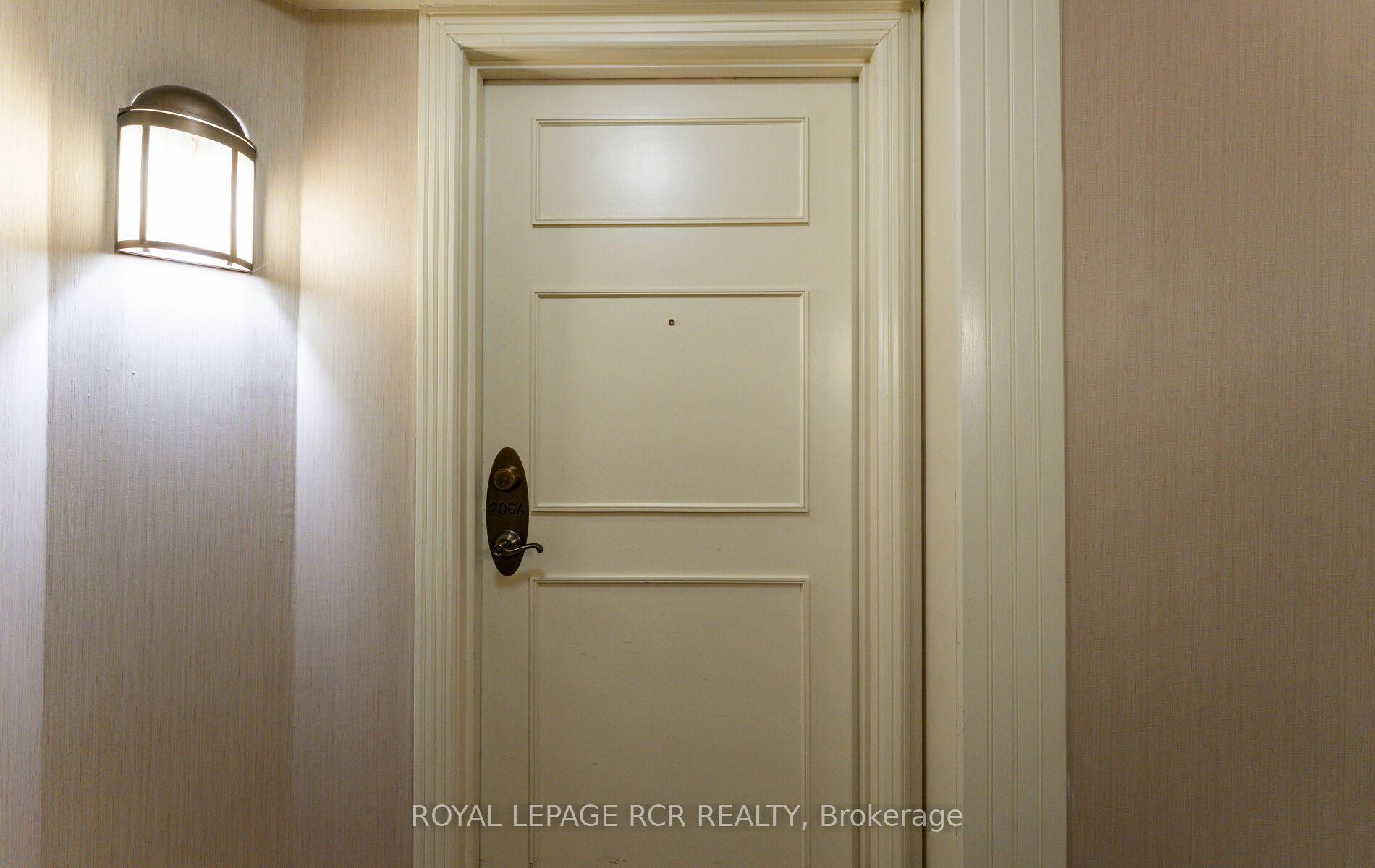 710 Humberwood Boulevard 206A, Toronto W10 — photo 4 of 5