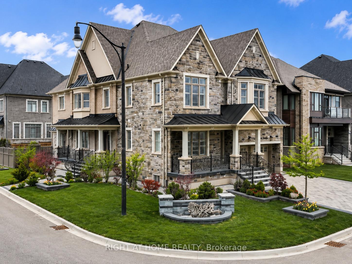 12 Hackwood Hts Hackwood Heights, Brampton, ON L6X 5R2