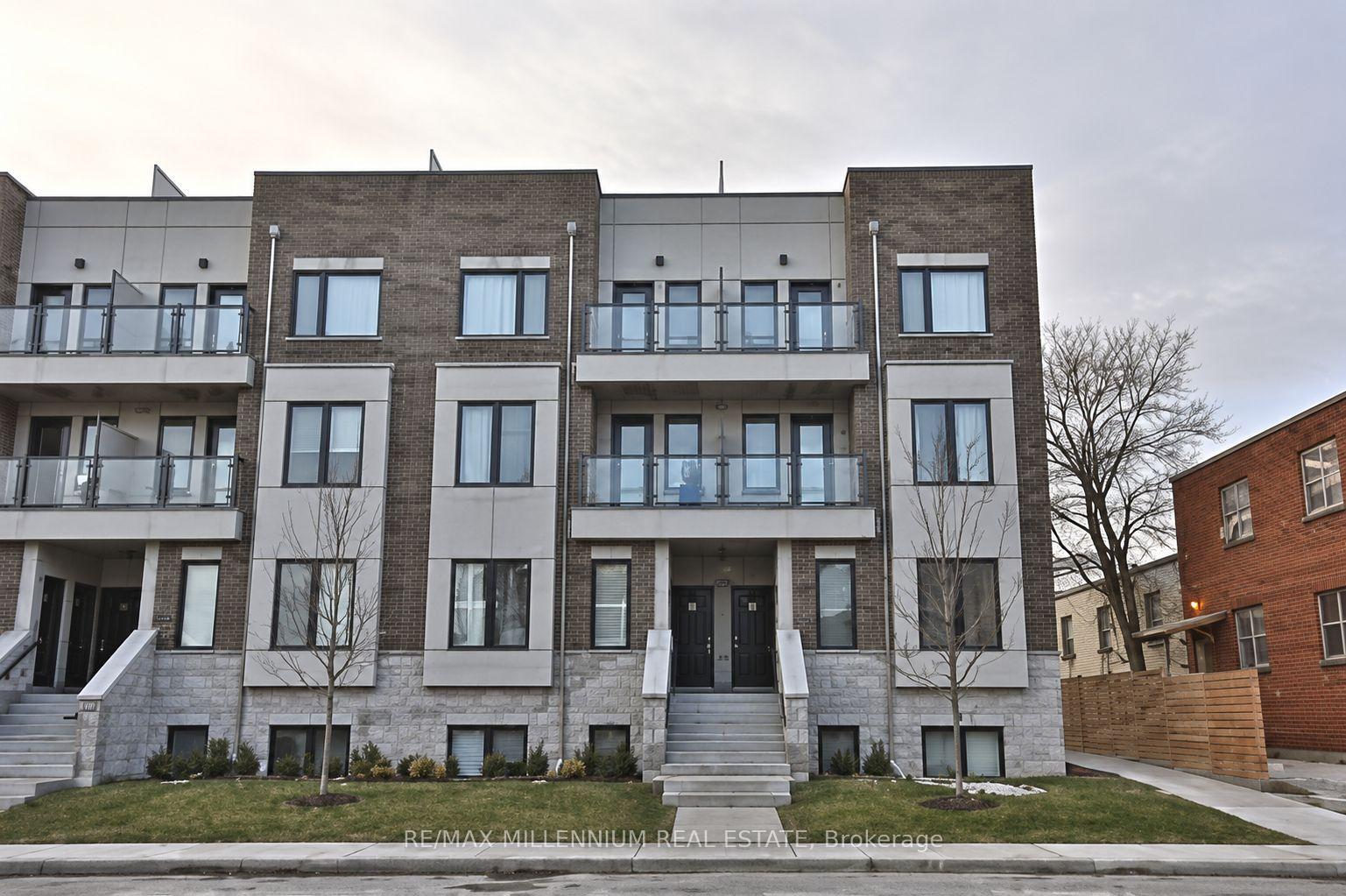 256 Royal York Boulevard 110, Toronto W06, ON M8V 2V9