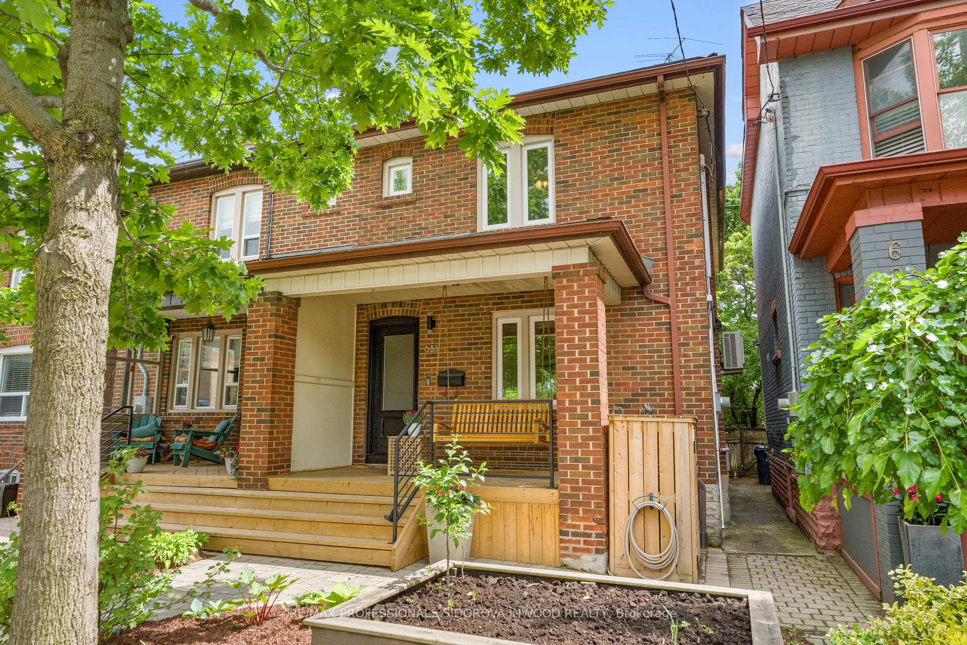 685 Annette Street, Toronto W02, ON M6S 2C9