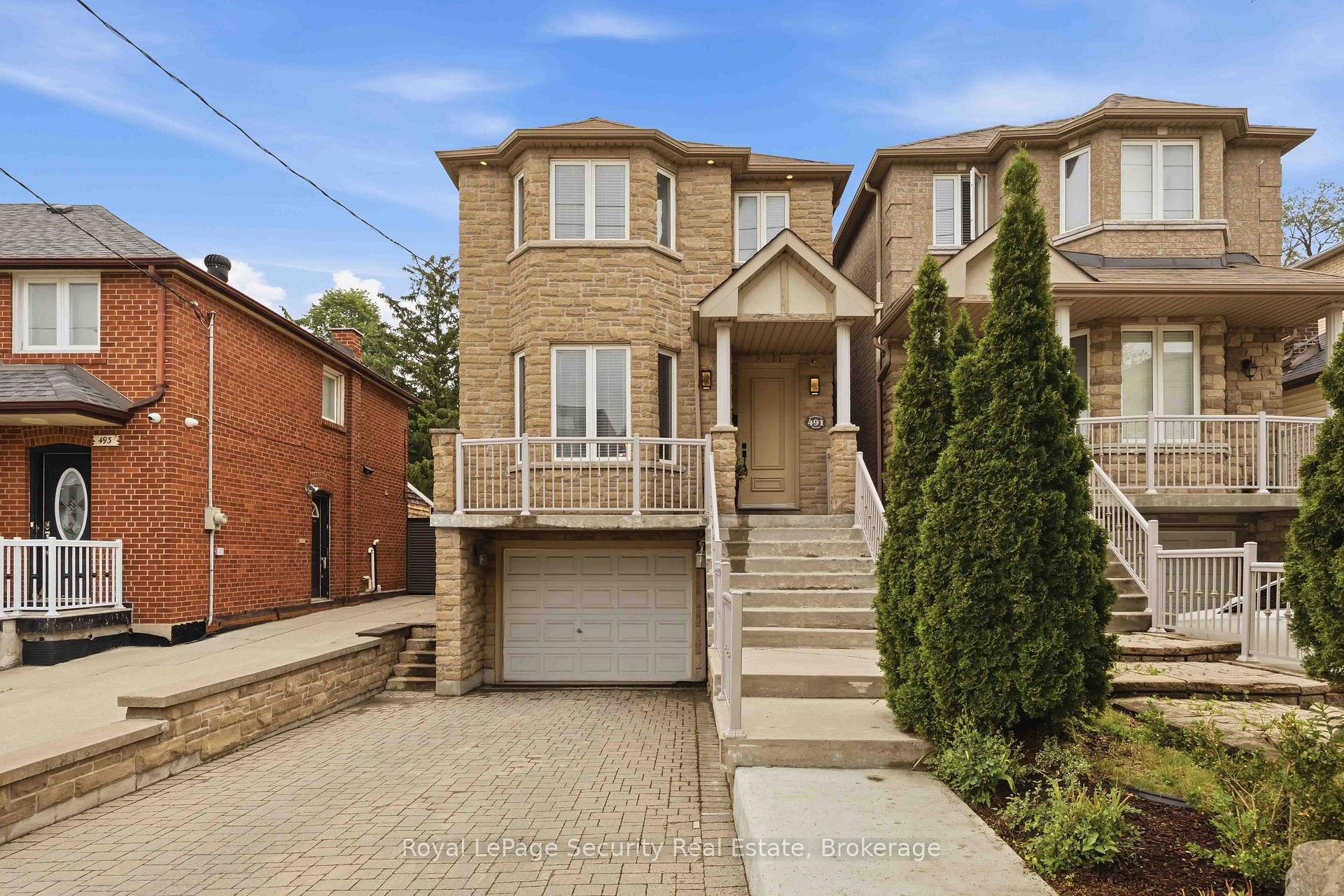 491 Mcroberts Avenue, Toronto W03, ON M6E 4R3