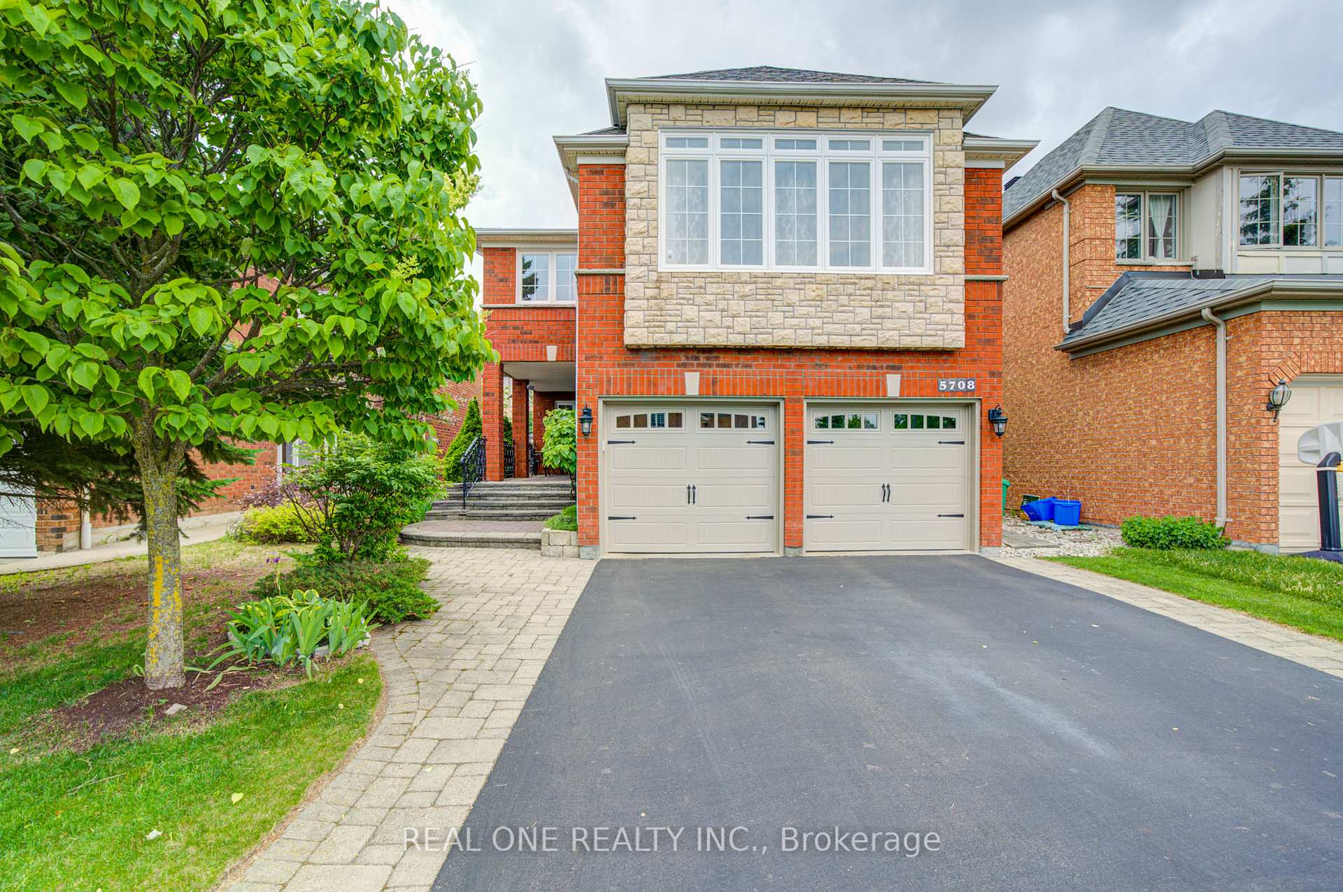 5708 Greensboro Drive, Mississauga, ON L5M 5T7
