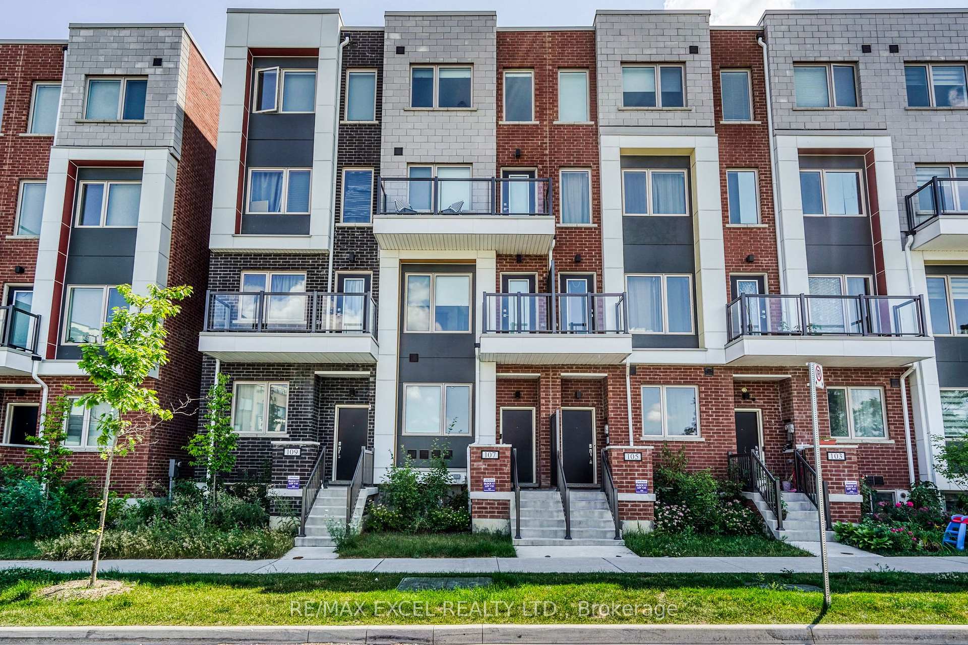 107 Frederick Tisdale Drive, Toronto W05, ON M3K 0C6
