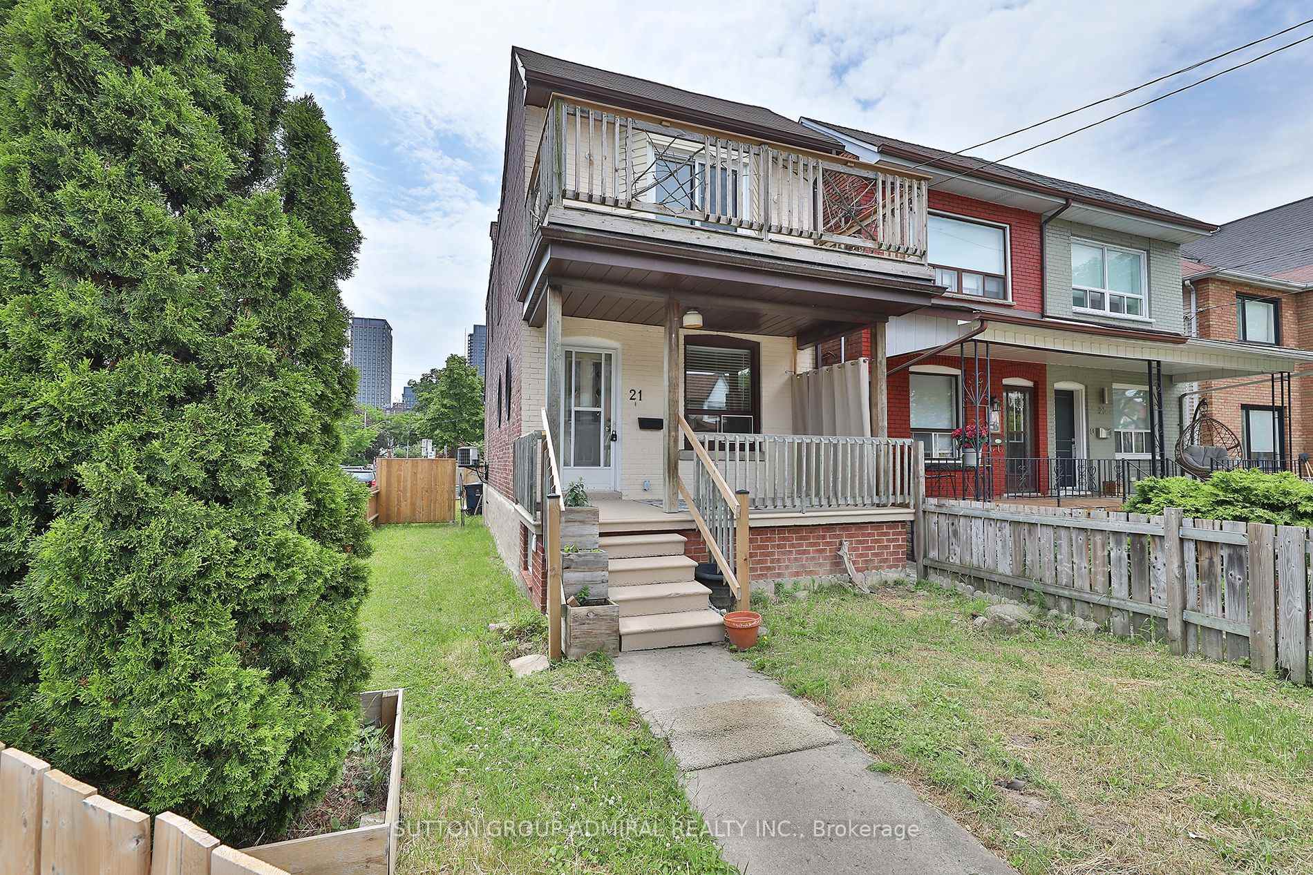 21 Wallace Avenue, Toronto W02, ON M6H 1T6