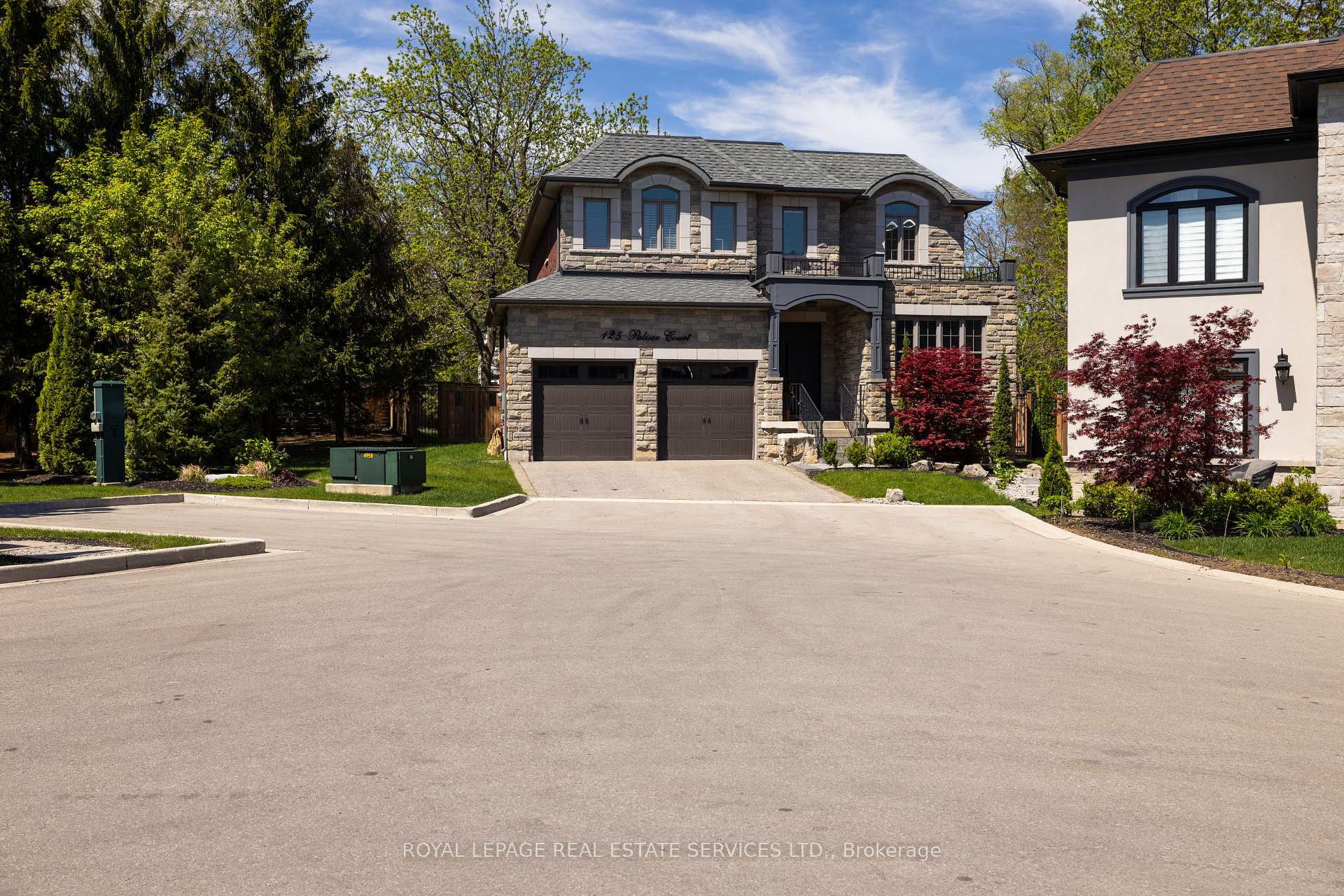 125 Paliser Court, Oakville, ON L6K 2H1
