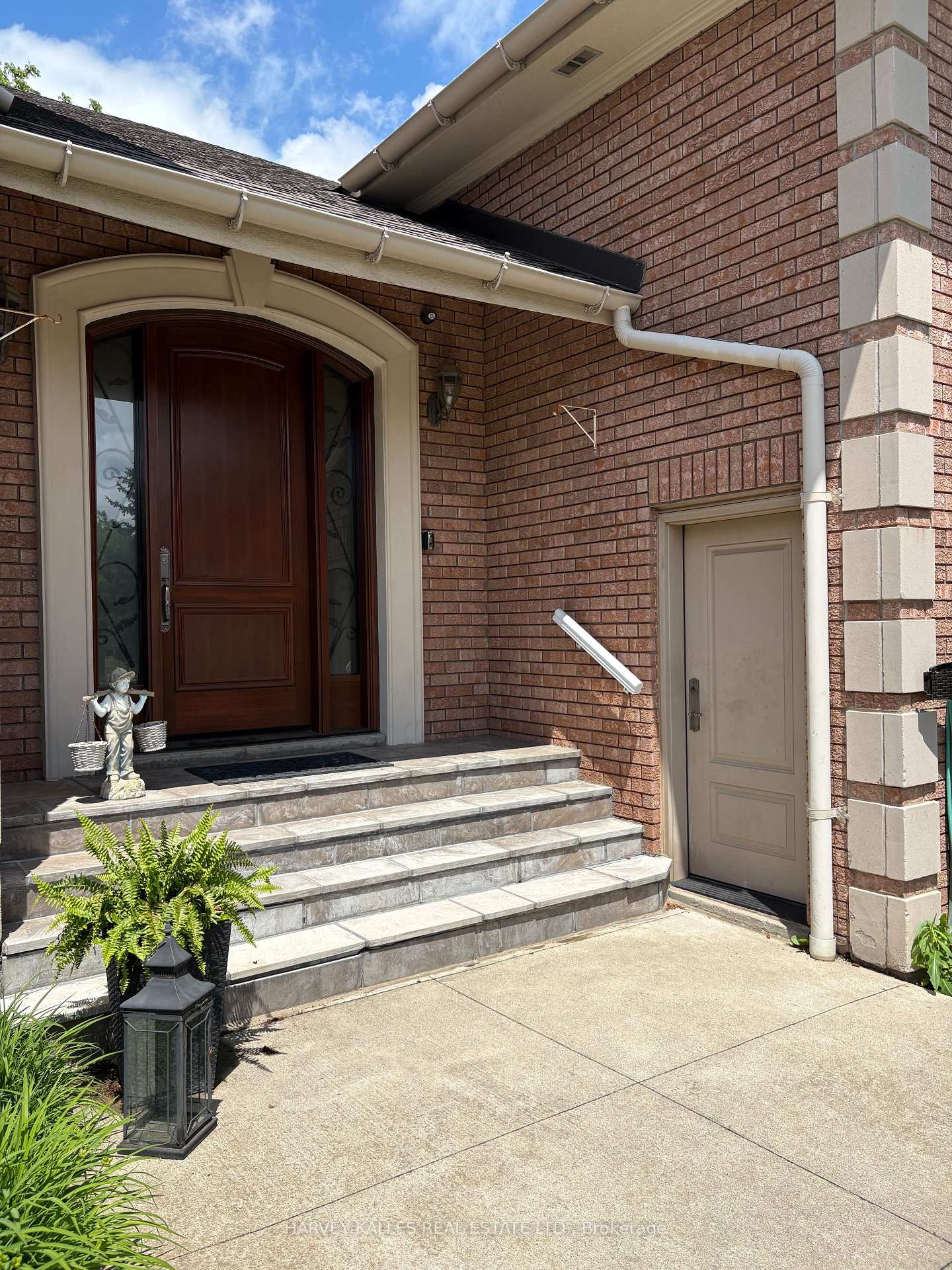 36 Leone Lane, Brampton, ON L6P 0K8