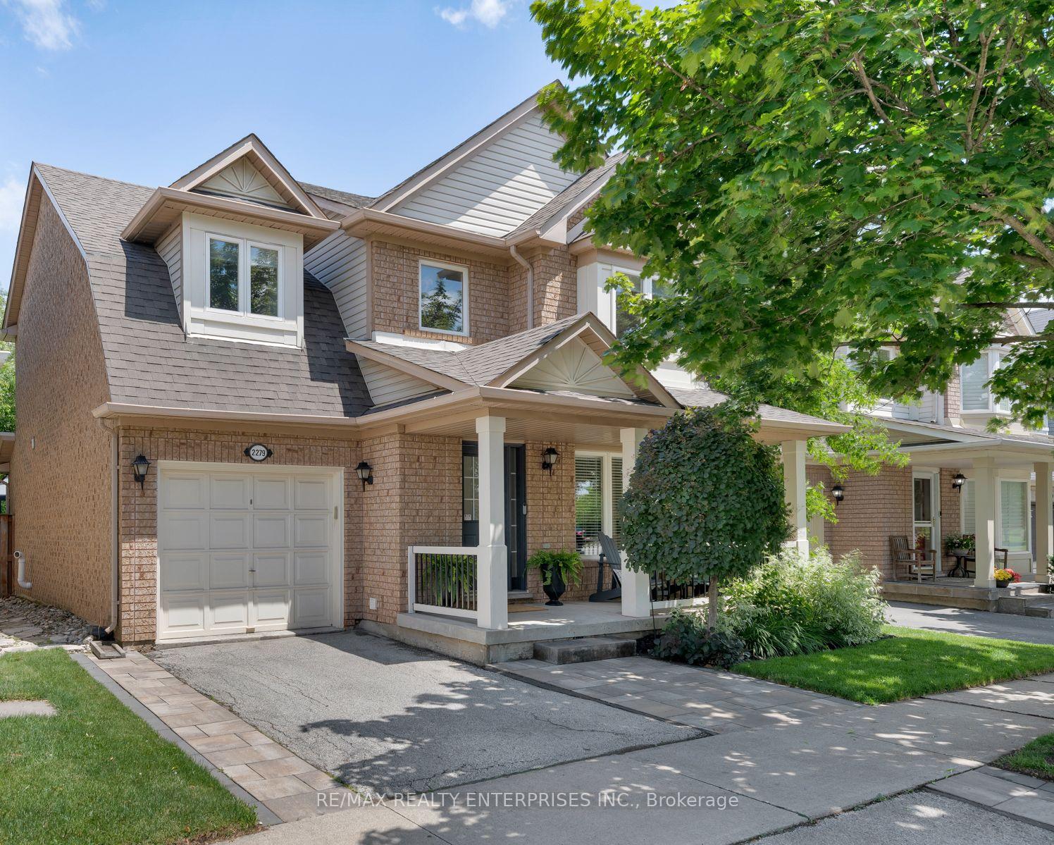 2279 Pathfinder Drive, Burlington, ON L7L 6N1