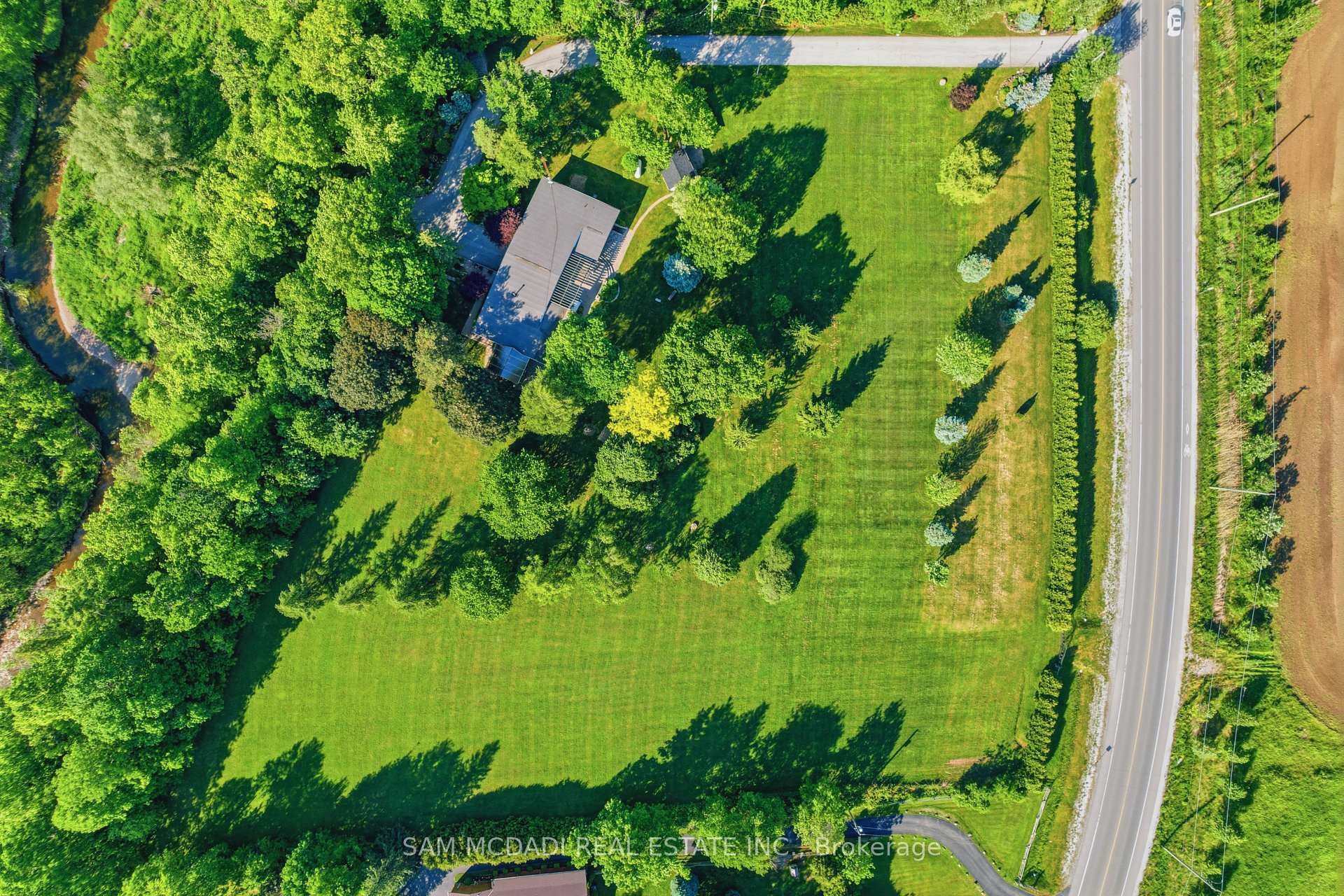 825 Lower Base Line W, Milton, ON L9E 0T3