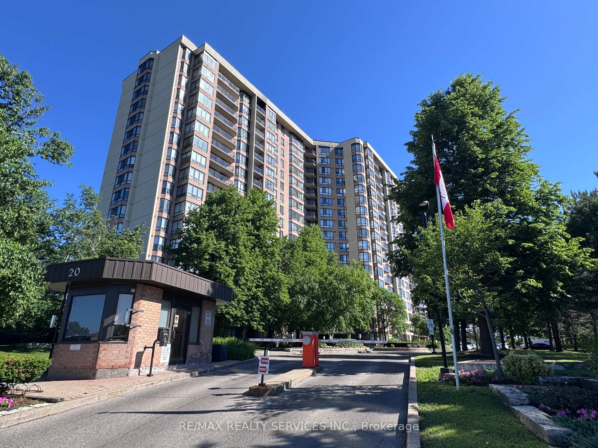 20 Cherrytree Drive 905, Brampton, ON L6Y 3V1