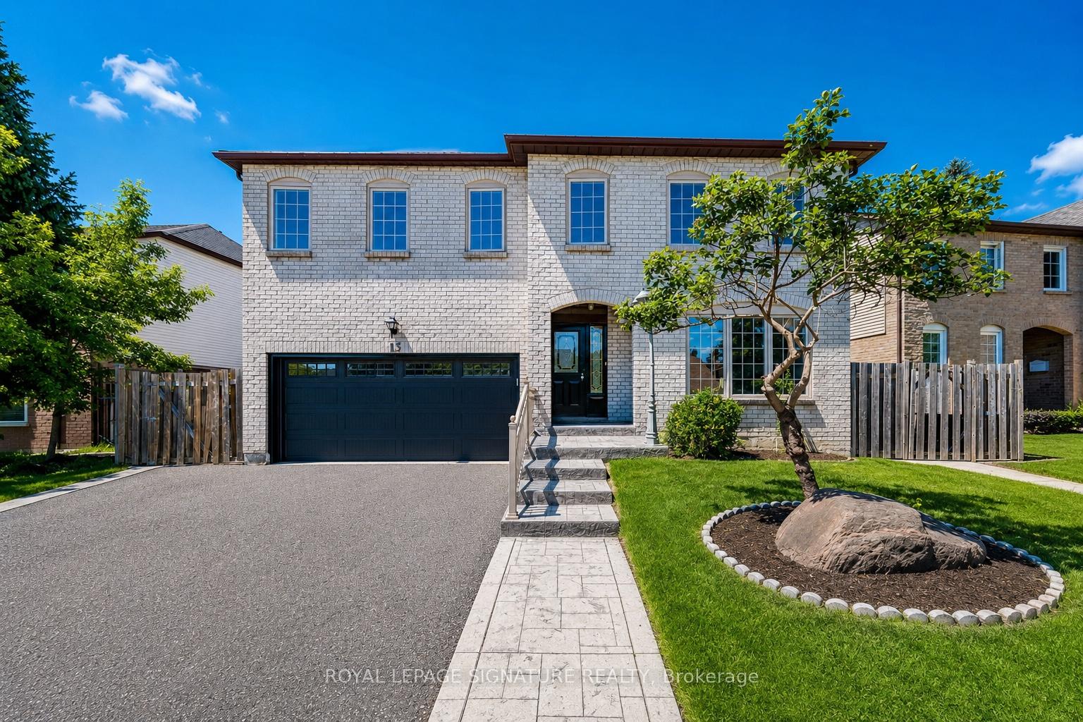 13 Jaffa Drive, Brampton, ON L6S 4C7