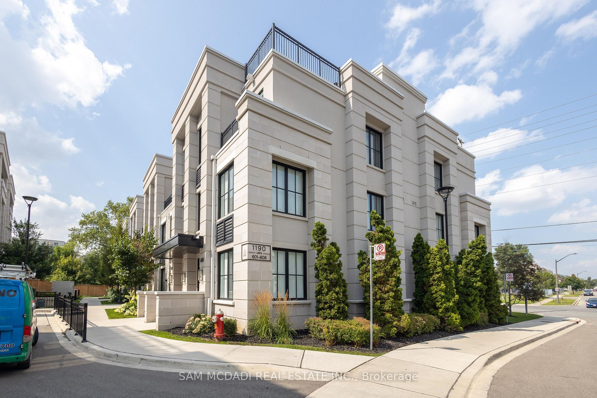 1190 Cawthra Road 603, Mississauga, ON L5G 4K7