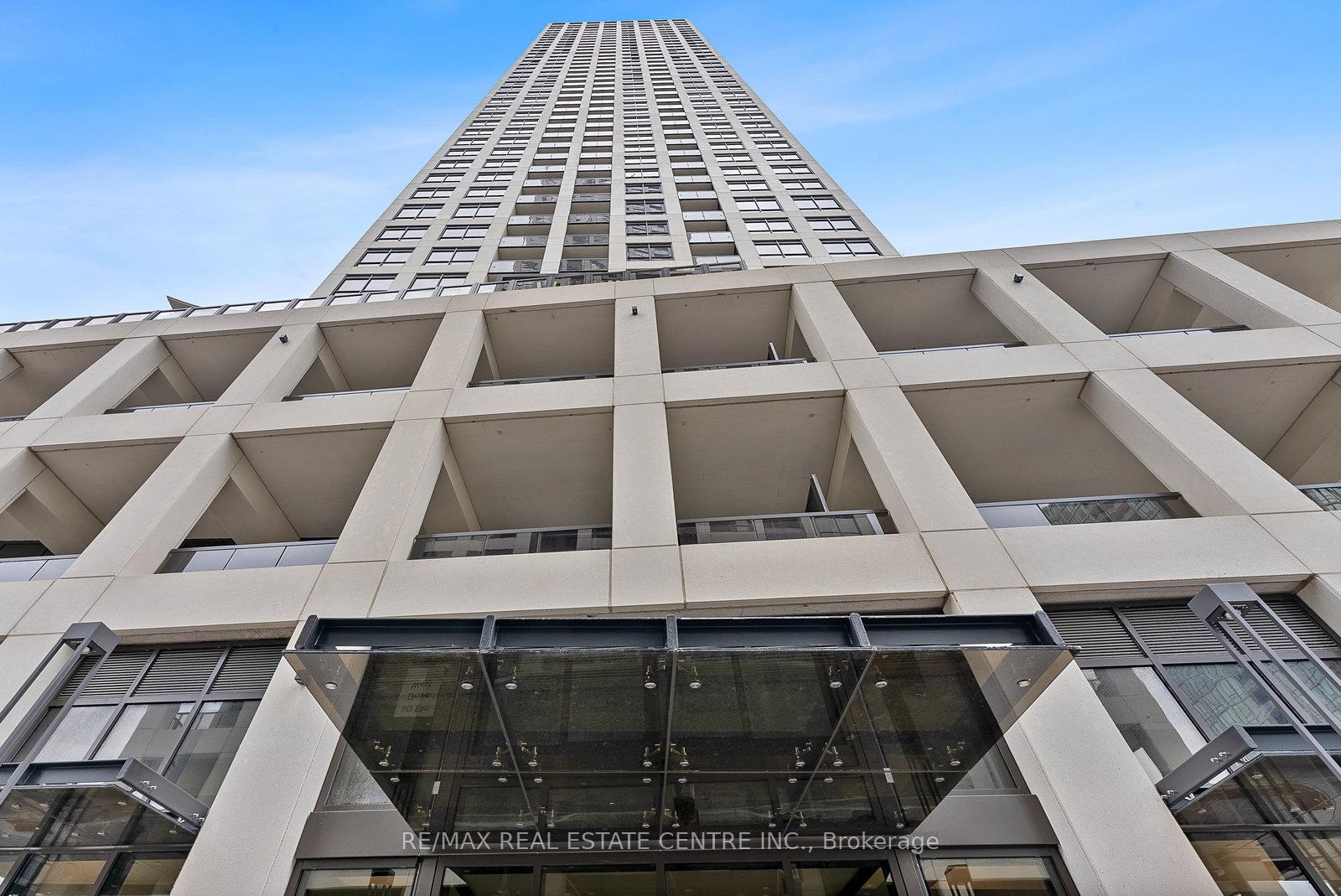 36 Elm Drive 2603, Mississauga, ON L5B 0N3