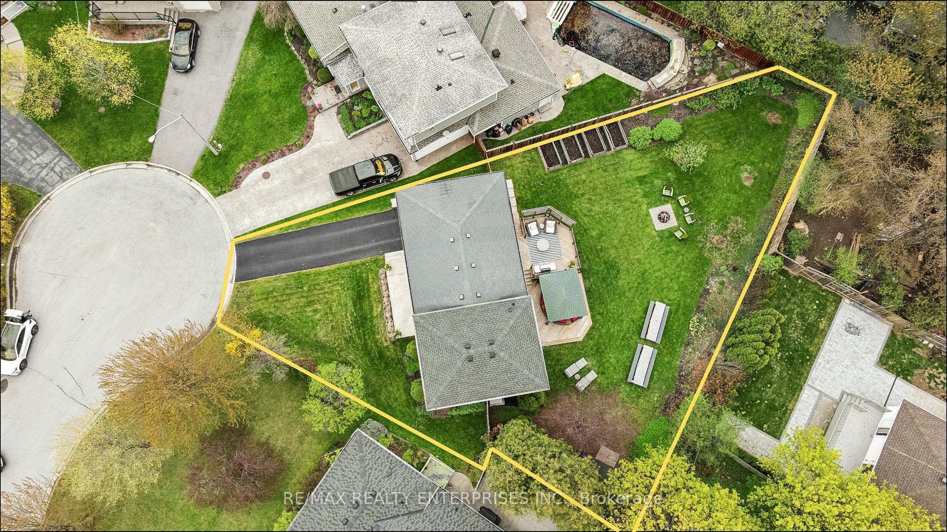 389 Worth Place, Oakville, ON L6L 3L8