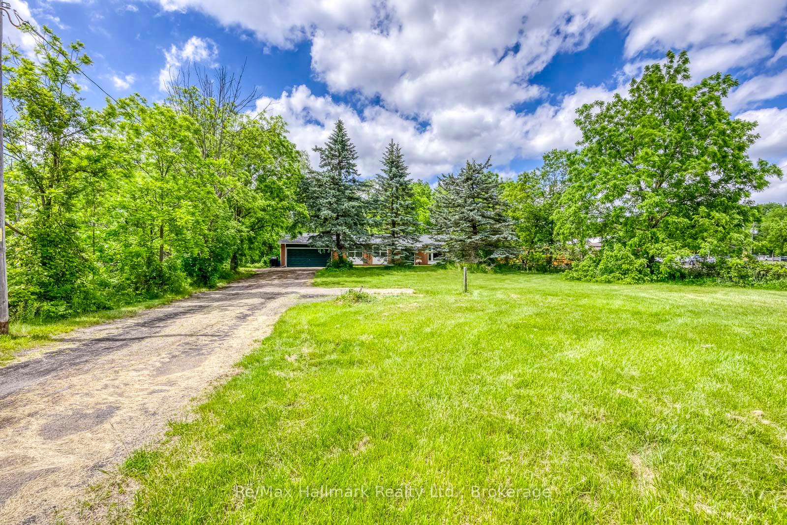 5371 Dundas Street, Burlington, ON L7R 3X4