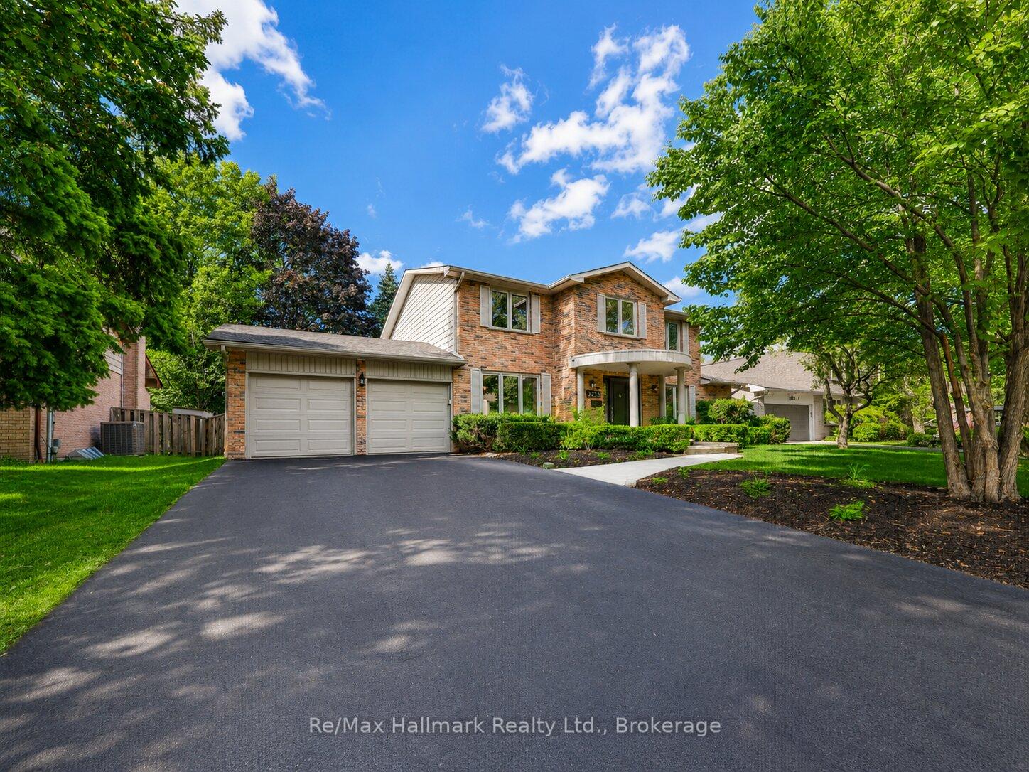 2255 BETHNAL GREEN Road, Oakville, ON L6J 5J8