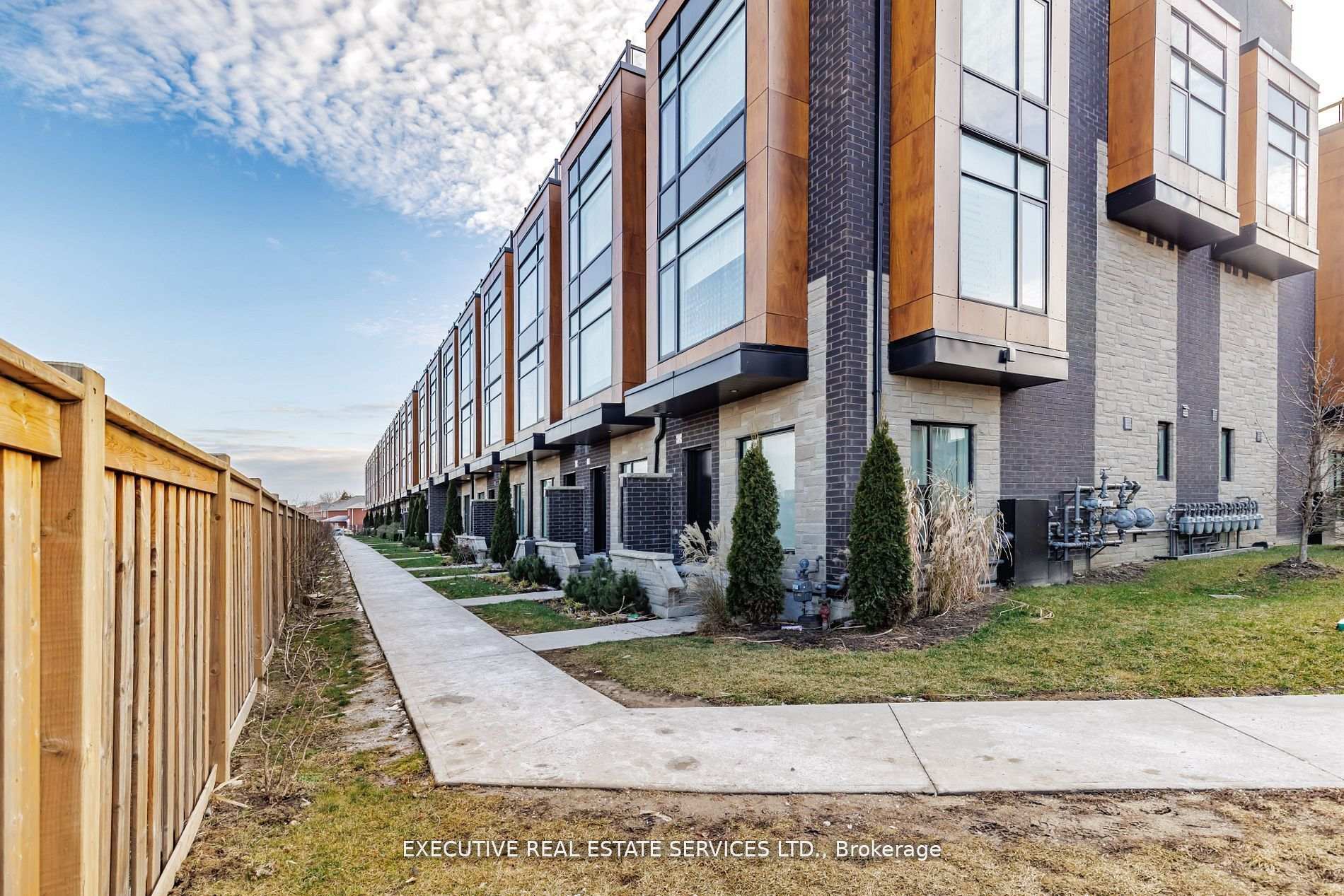 200 Malta Avenue 39, Brampton, ON L6Y 6H8