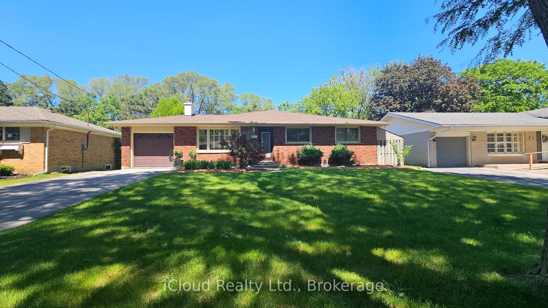 1066 Marley Crescent, Burlington, ON L7T 3S1