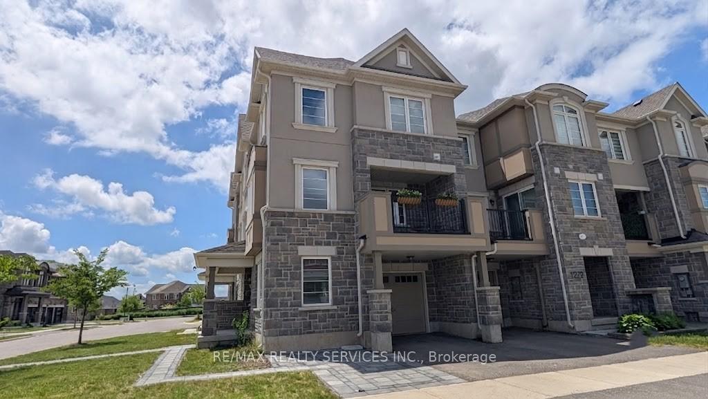 1274 Wintergreen Place, Milton, ON L9E 1S4