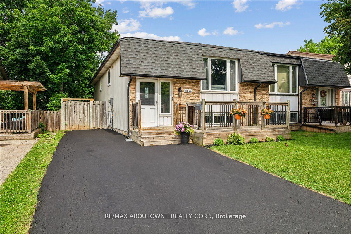 2367 Middlesmoor Crescent, Burlington, ON L7P 3X4