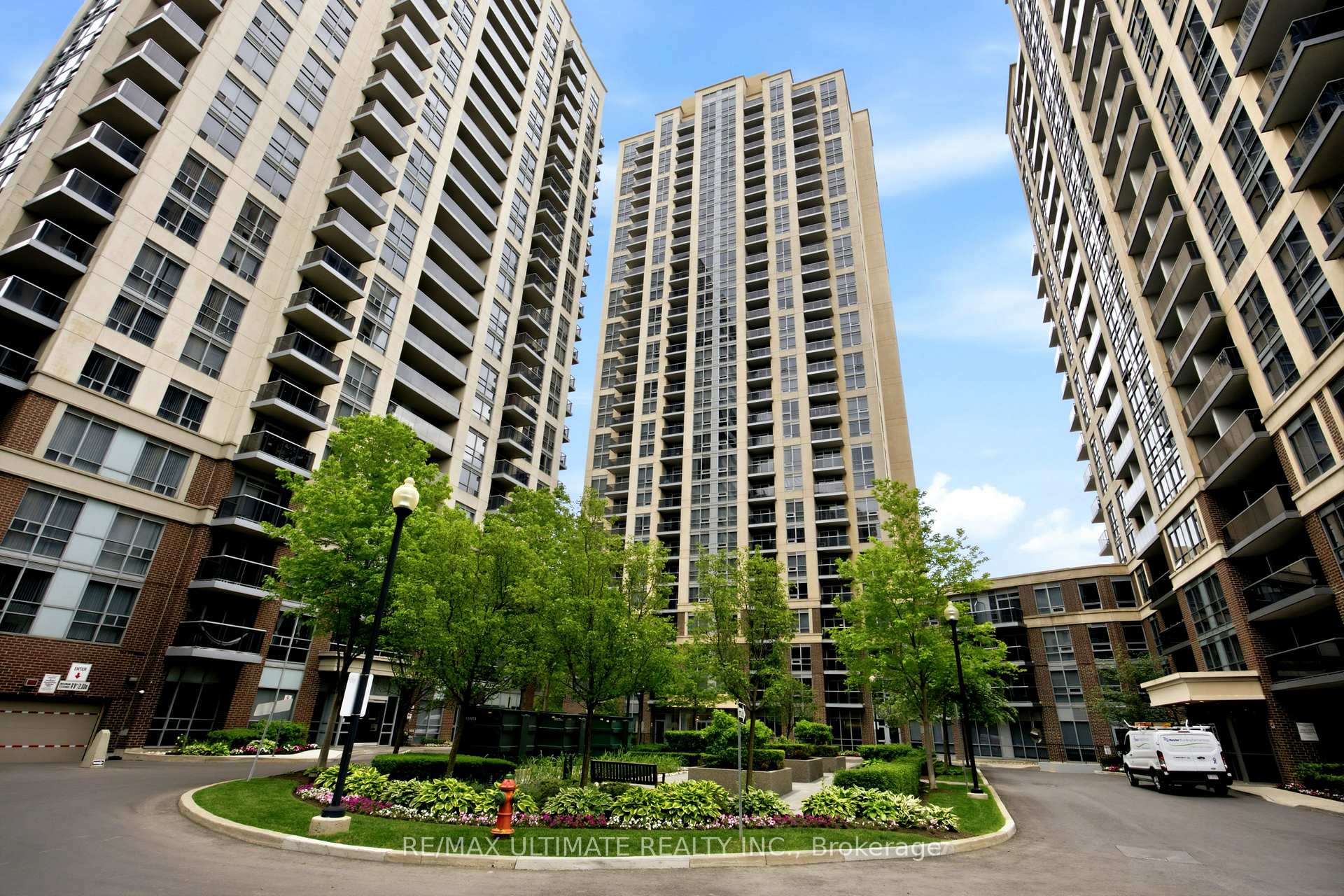 3 Michael Power Place 1603, Toronto W08, ON M9A 0A2