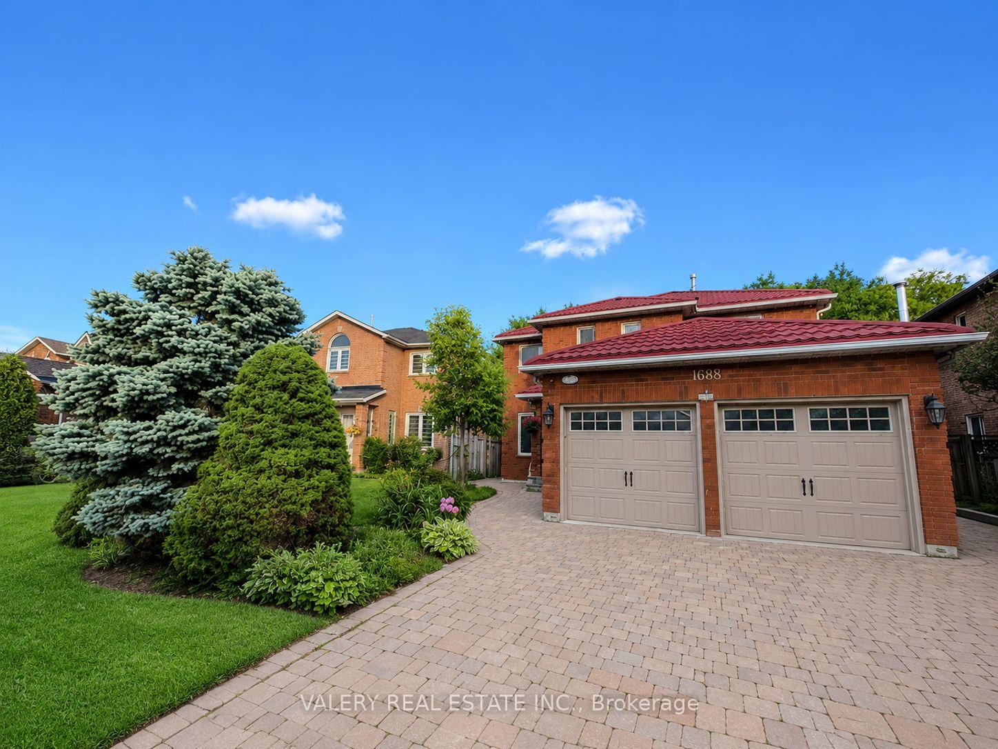 1683 Moongate Crescent Lower, Mississauga, ON L5M 4T2