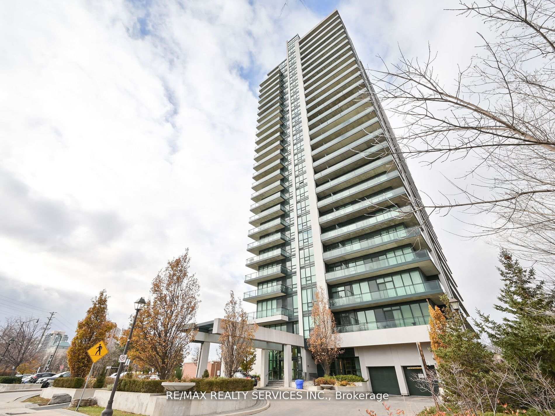 100 John Street 405, Brampton, ON L6W 0A8