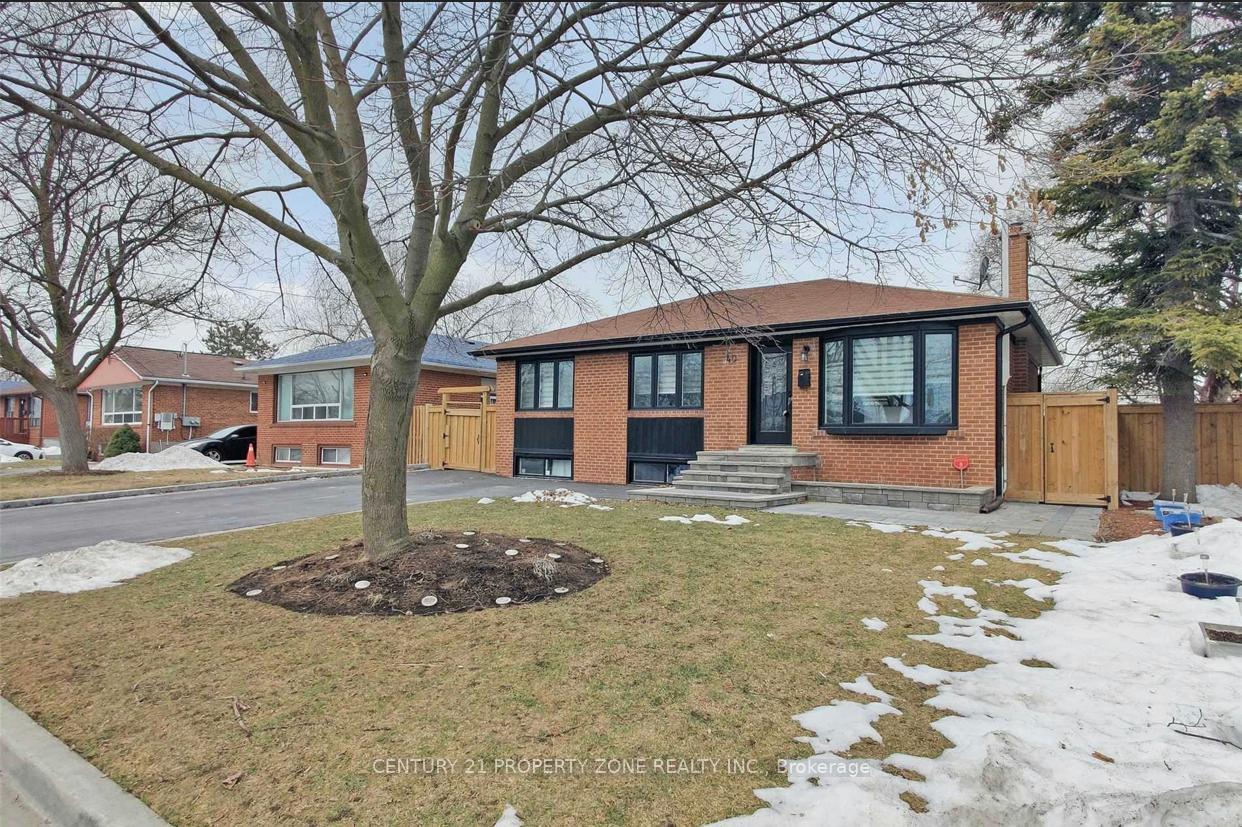 40 Brisco Street, Brampton, ON L6V 1W8