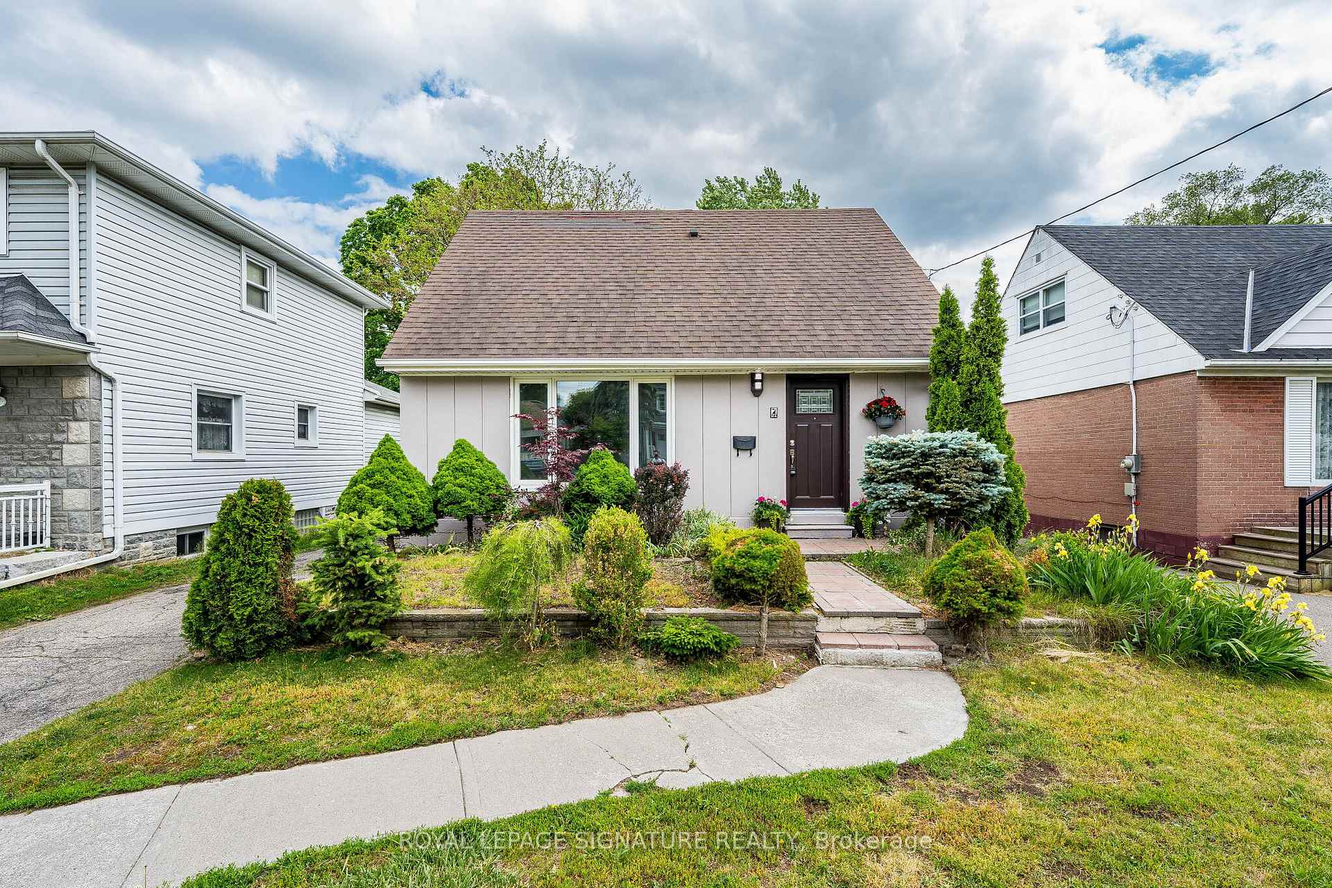 7 Putney Road, Toronto W06, ON M8W 2K6