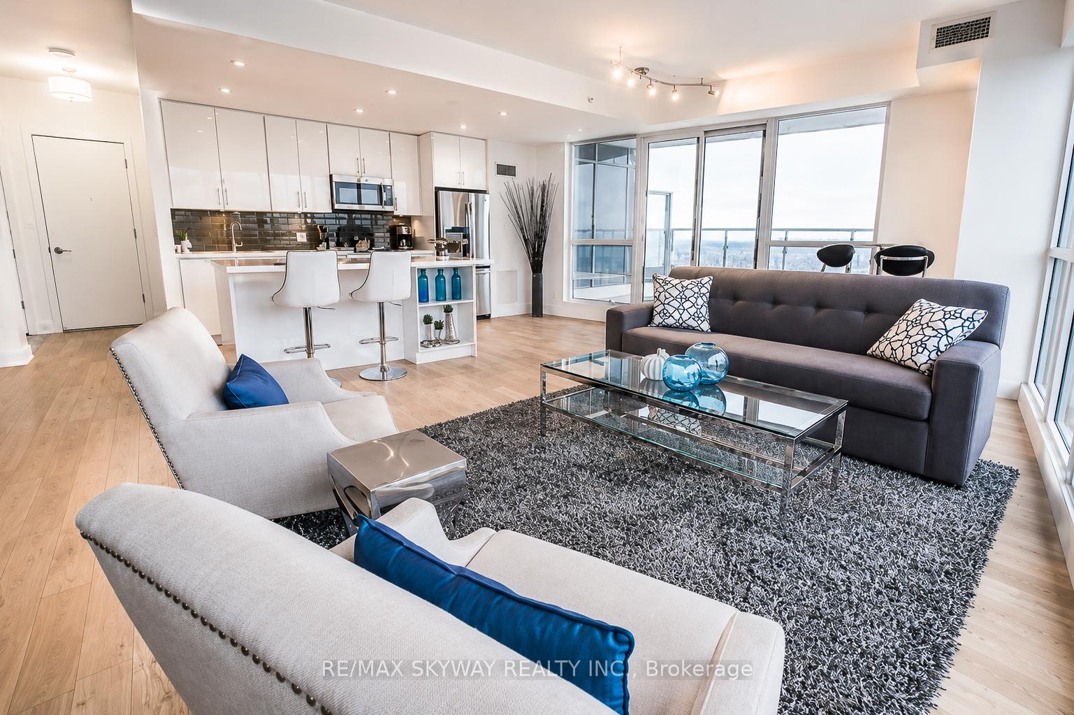 2212 Lakeshore Boulevard W Lph03, Toronto W06, ON M8V 0C2