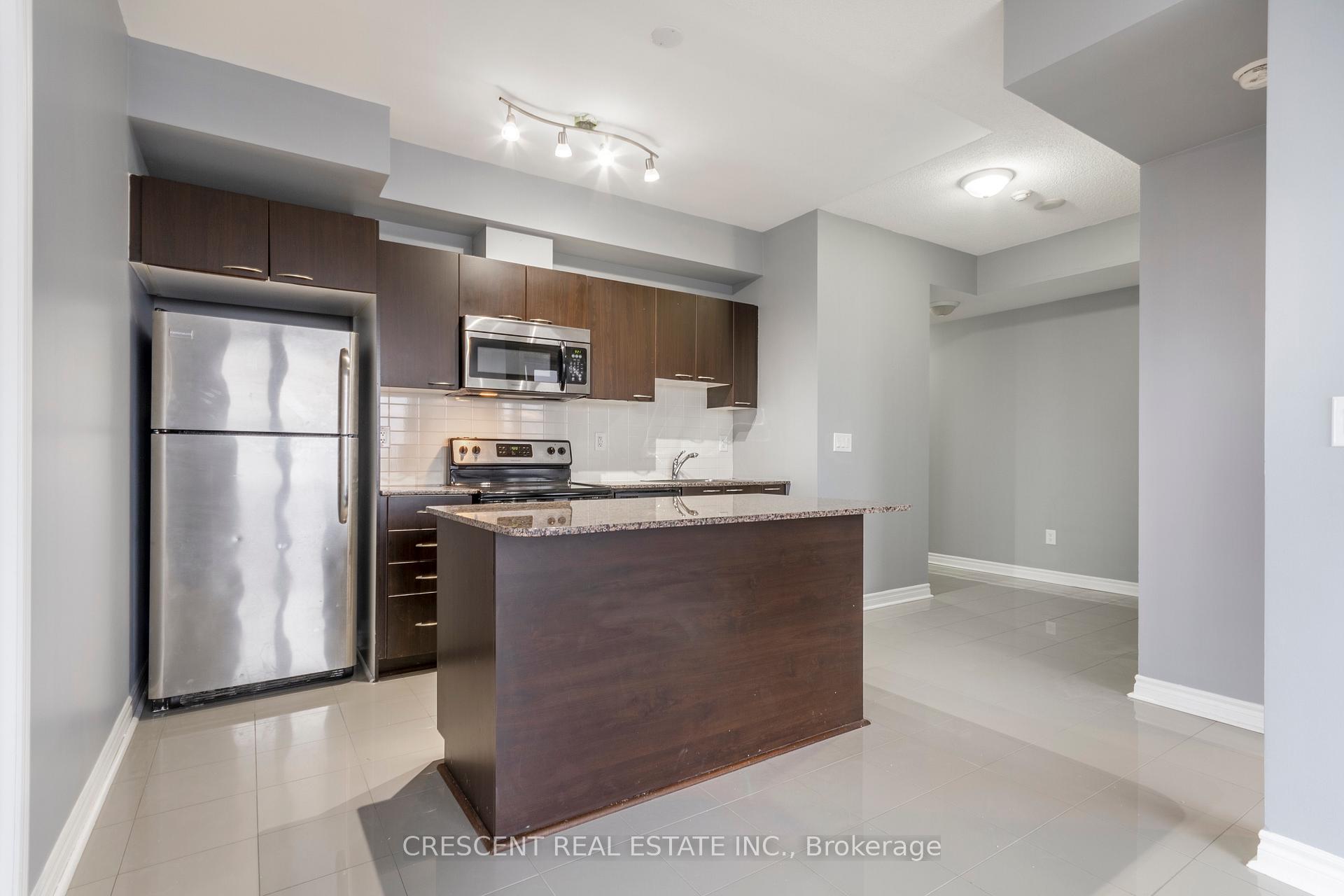 385 Prince Of Wales Drive 3002, Mississauga, ON L5B 0C6