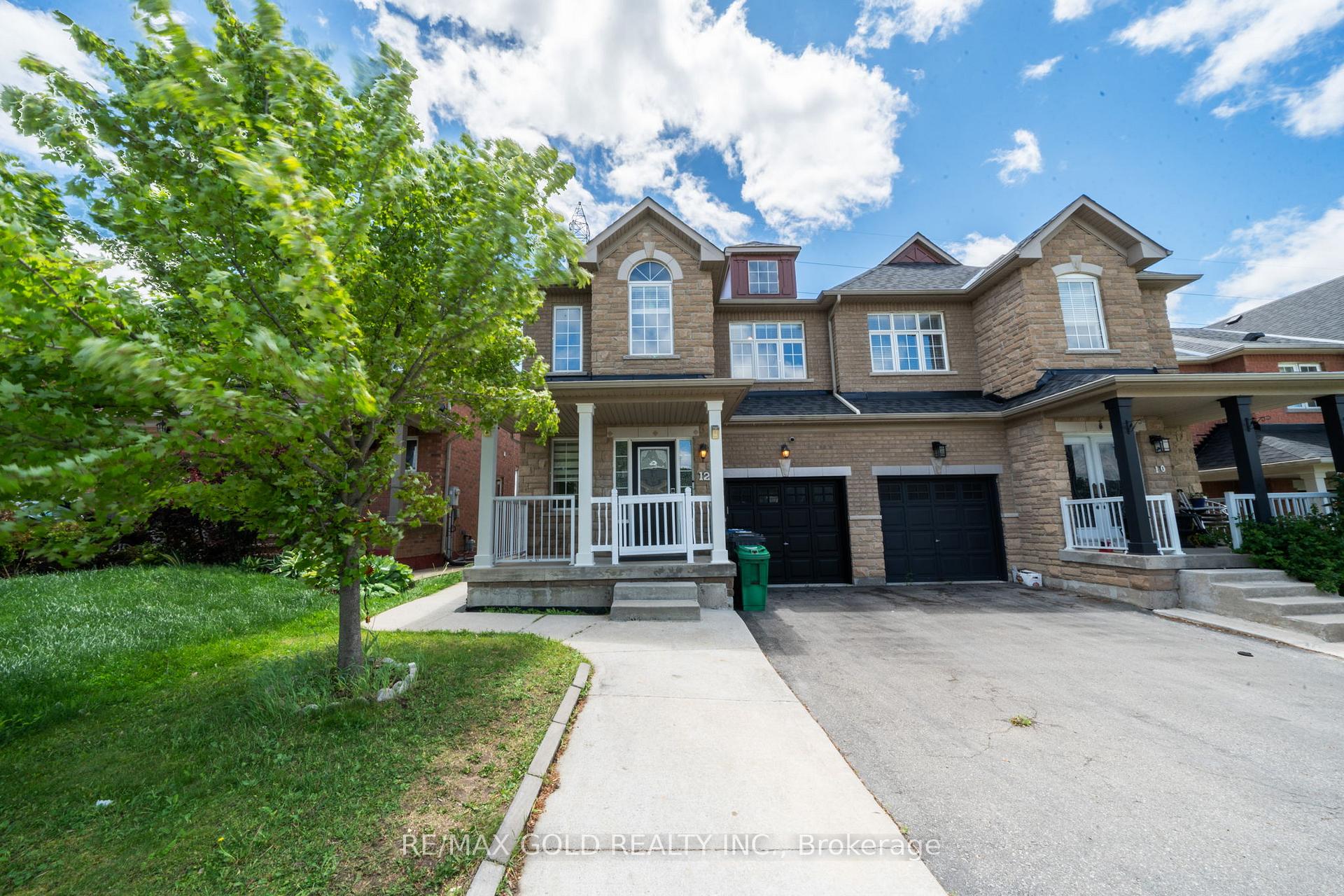 12 Pefferlaw Drive, Brampton, ON L6Y 0K2