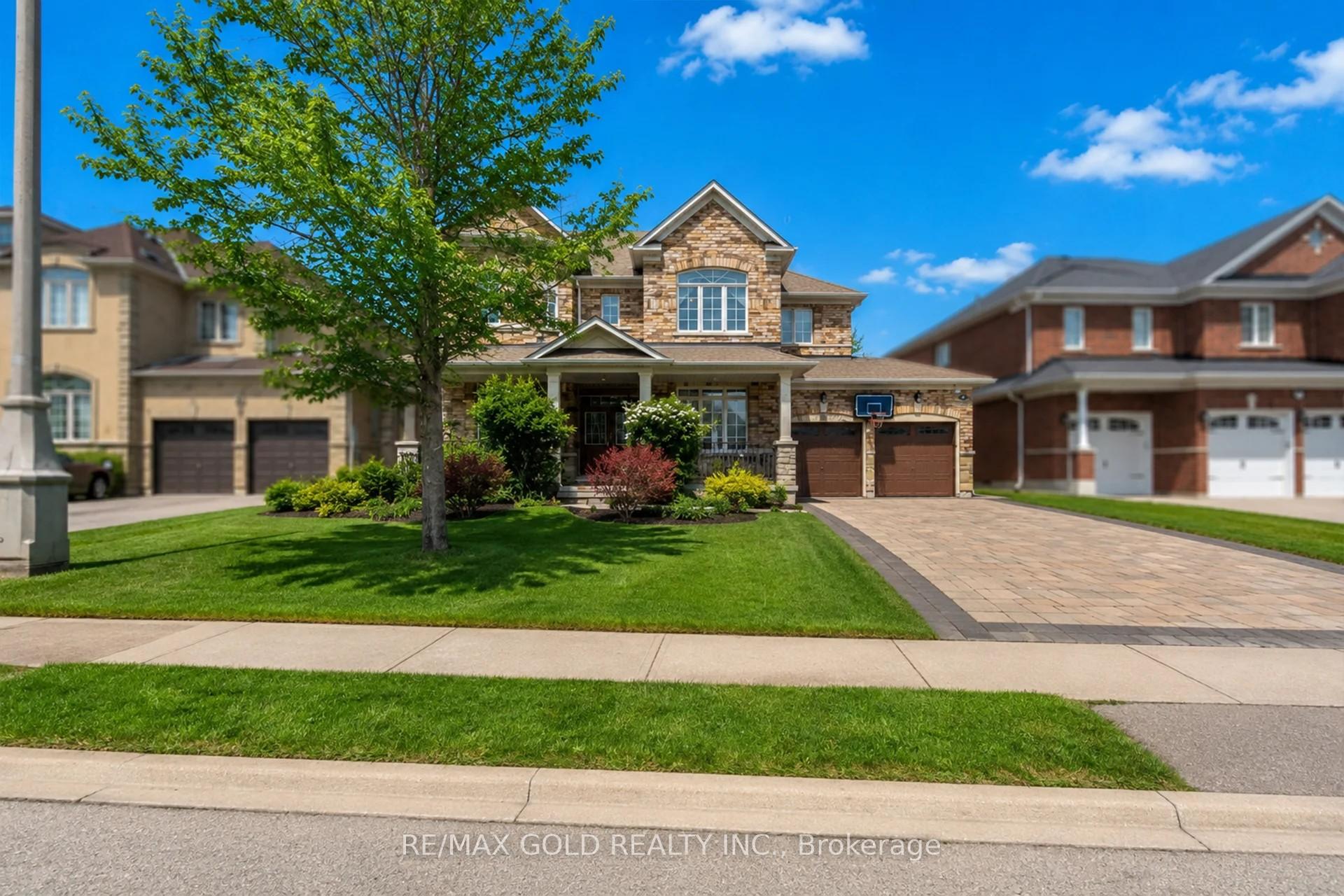 3 Valleycreek Drive, Brampton, ON L6P 2C2
