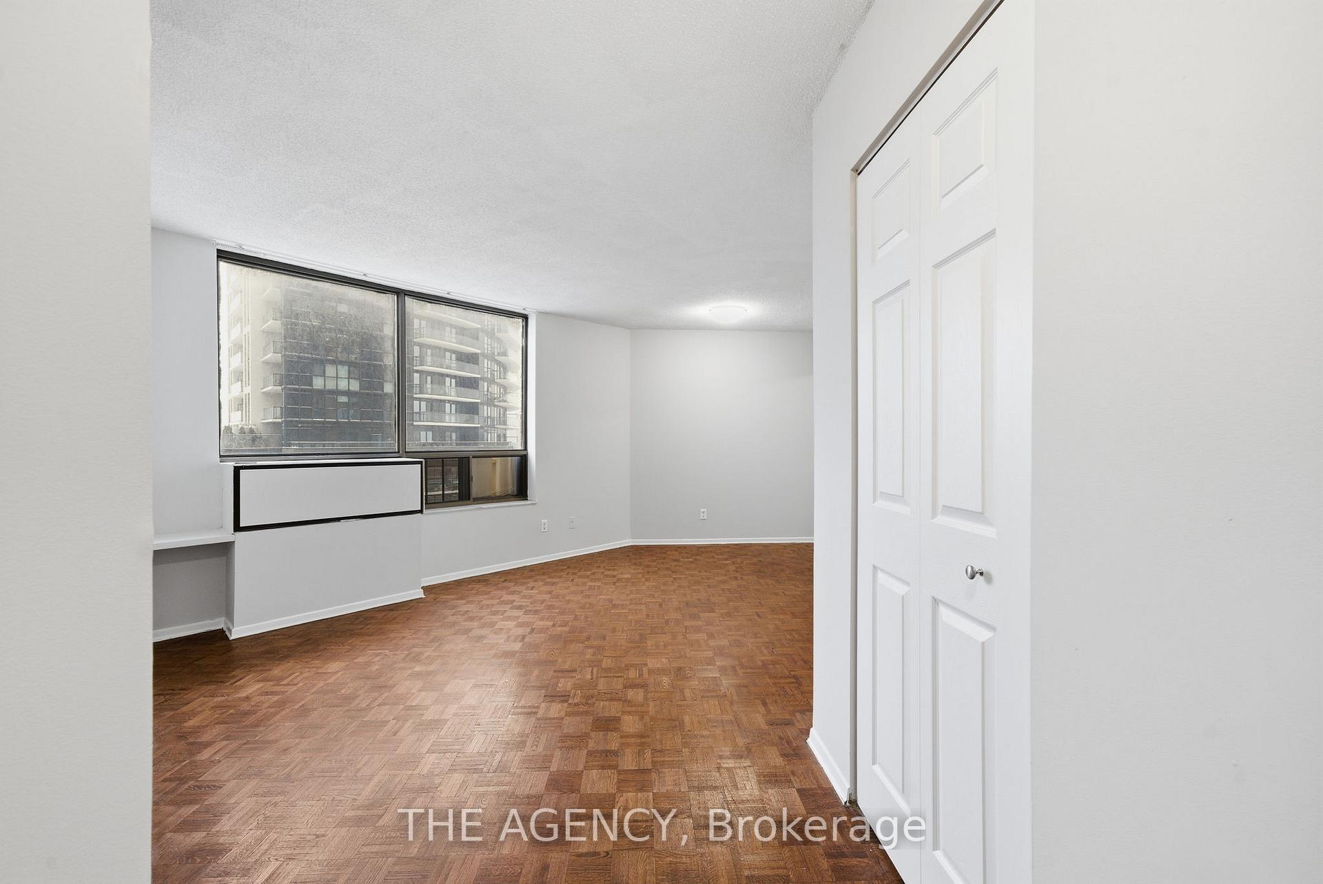 2350 Dundas Street W 1003A, Toronto W02, ON M6P 4B1