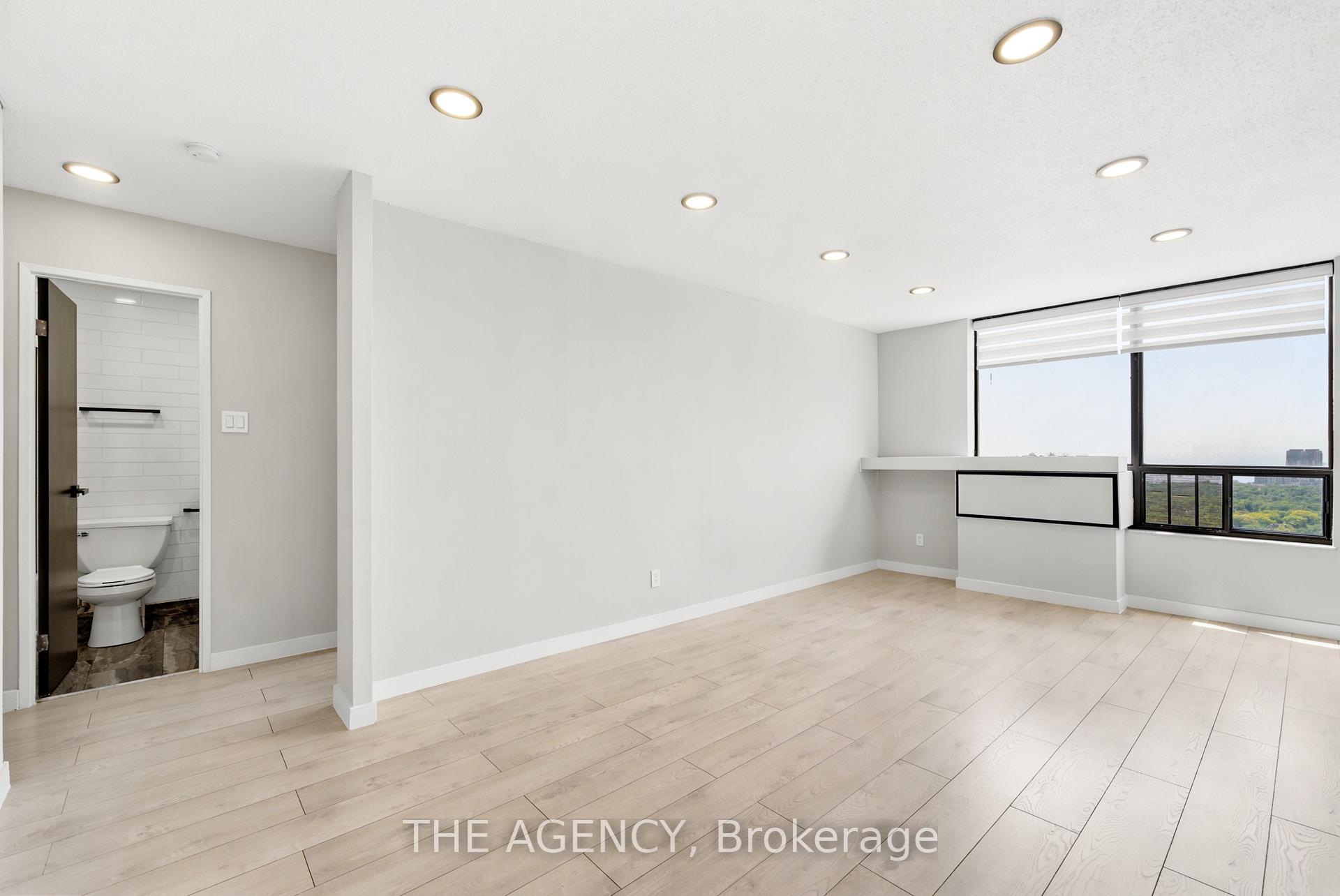 2350 Dundas Street W 2911A, Toronto W02, ON M6P 4B1