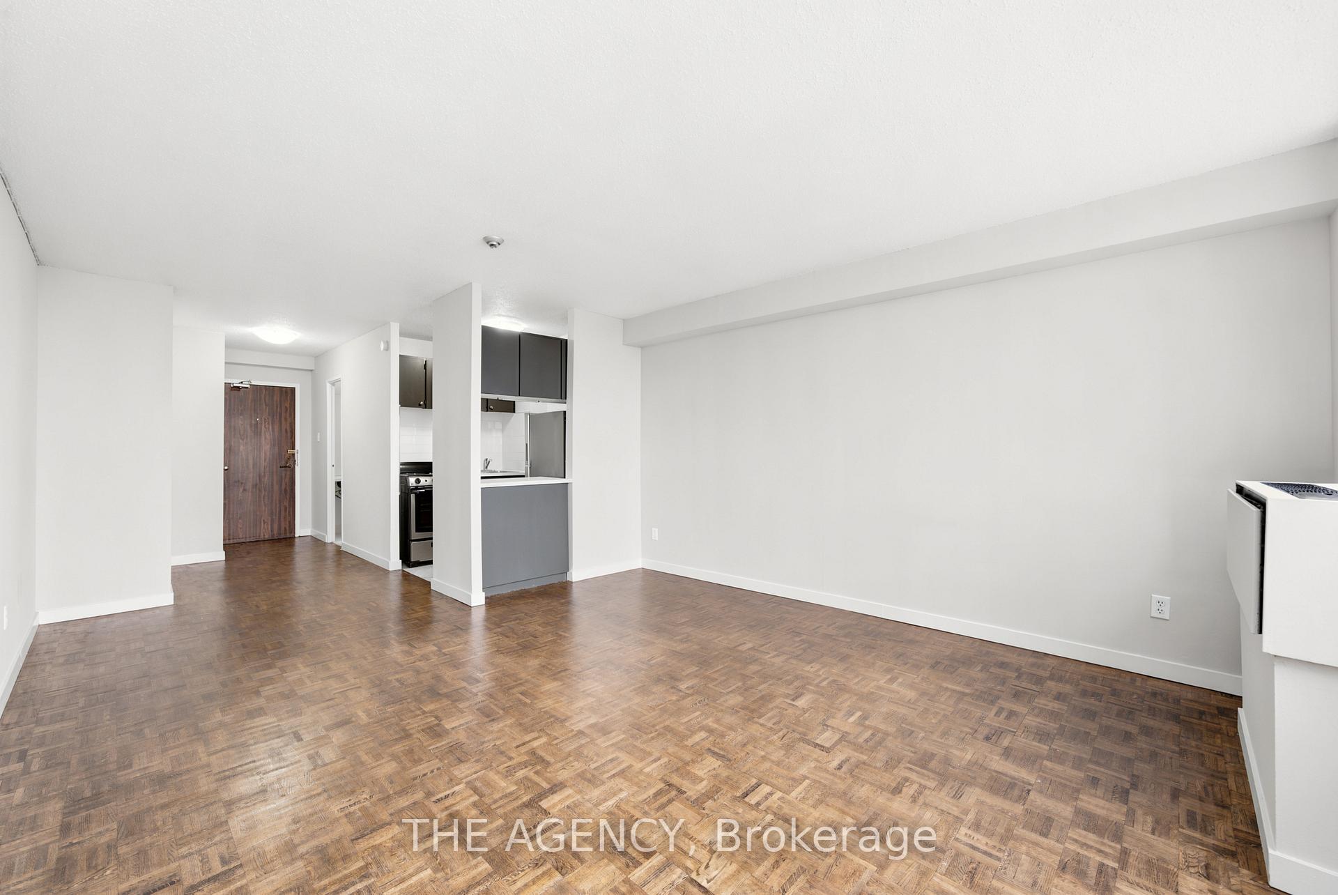 2360 Dundas Street W 1613B, Toronto W02, ON M6P 4B2