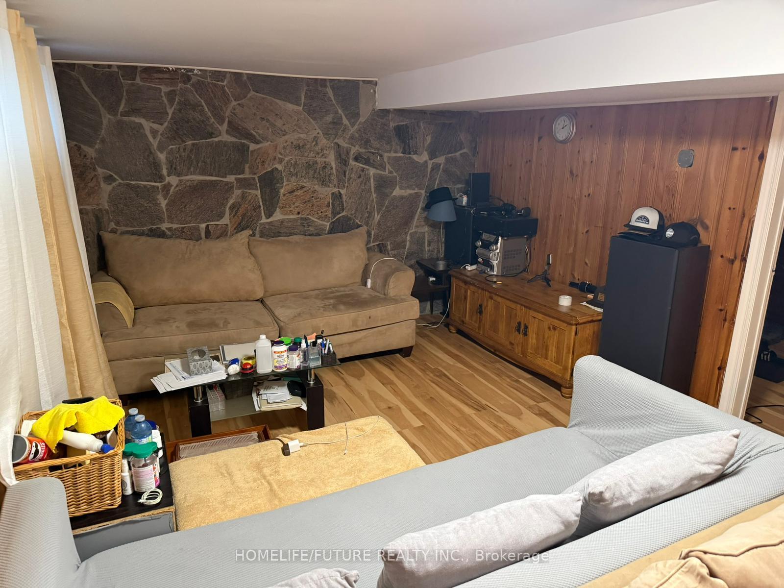 28 Raylawn Crescent Bsmt, Halton Hills, ON L7G 4M7