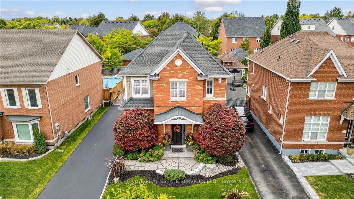 519 River Glen Boulevard, Oakville, ON L6H 6N4
