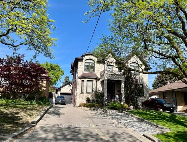 21 Flamingo Crescent Unit 1, Toronto W04, ON M6M 4E9