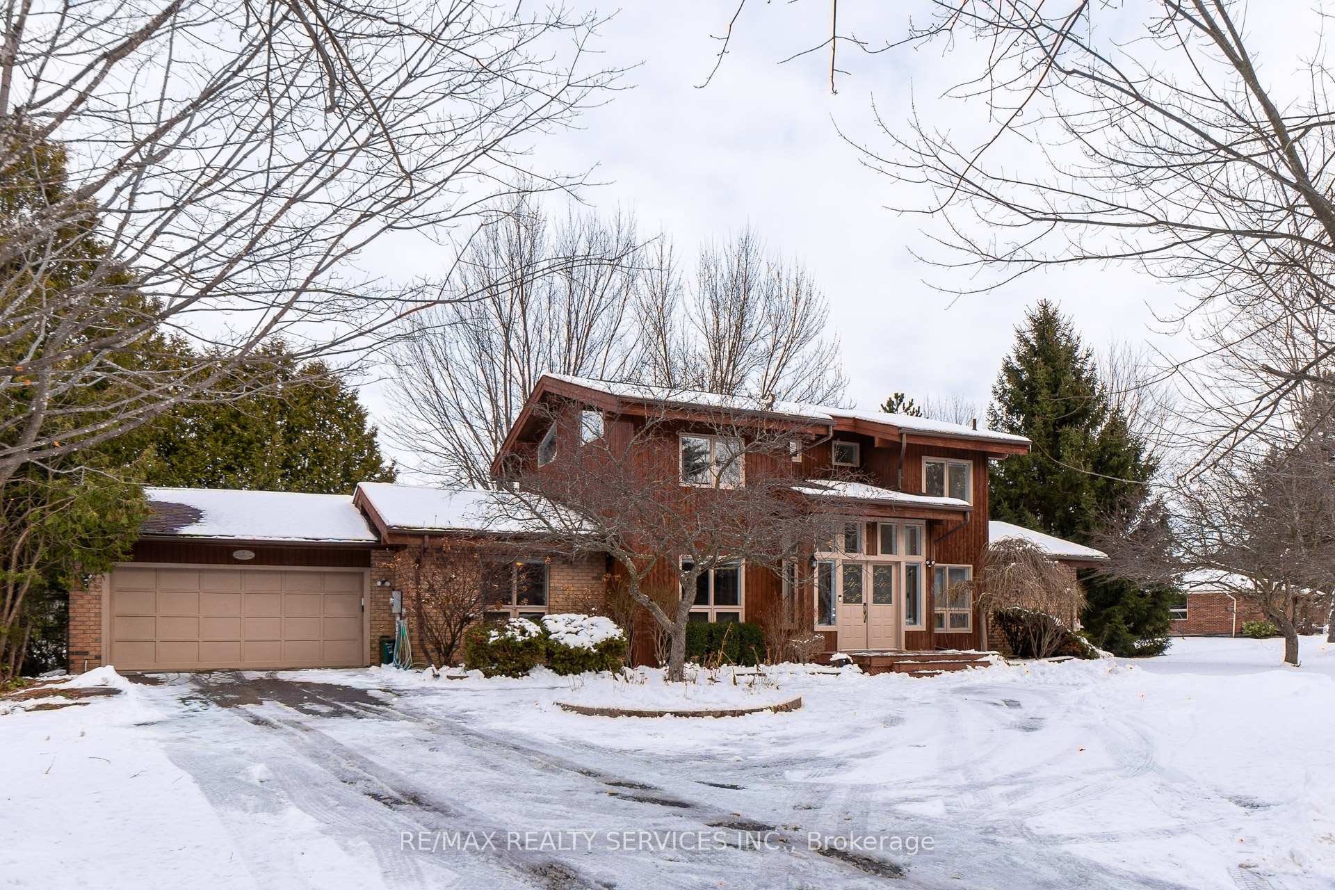 9 Damascus Drive, Caledon, ON L7C 0A4