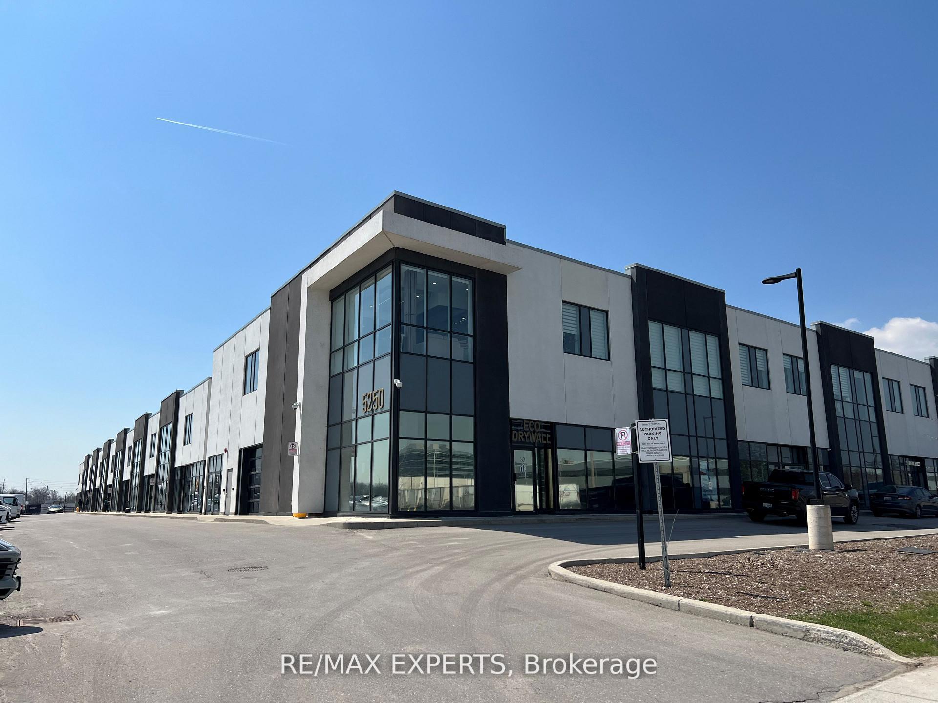 5250 Solar Drive 33, Mississauga, ON L4W 5M8