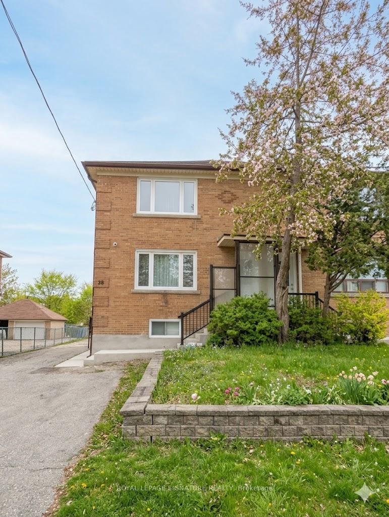 28 Leduc Drive 2, Toronto W10, ON M9W 2A7