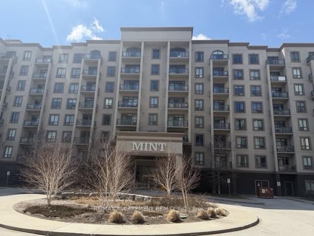 2490 Old Bronte Road 730, Oakville, ON L6M 9Y5