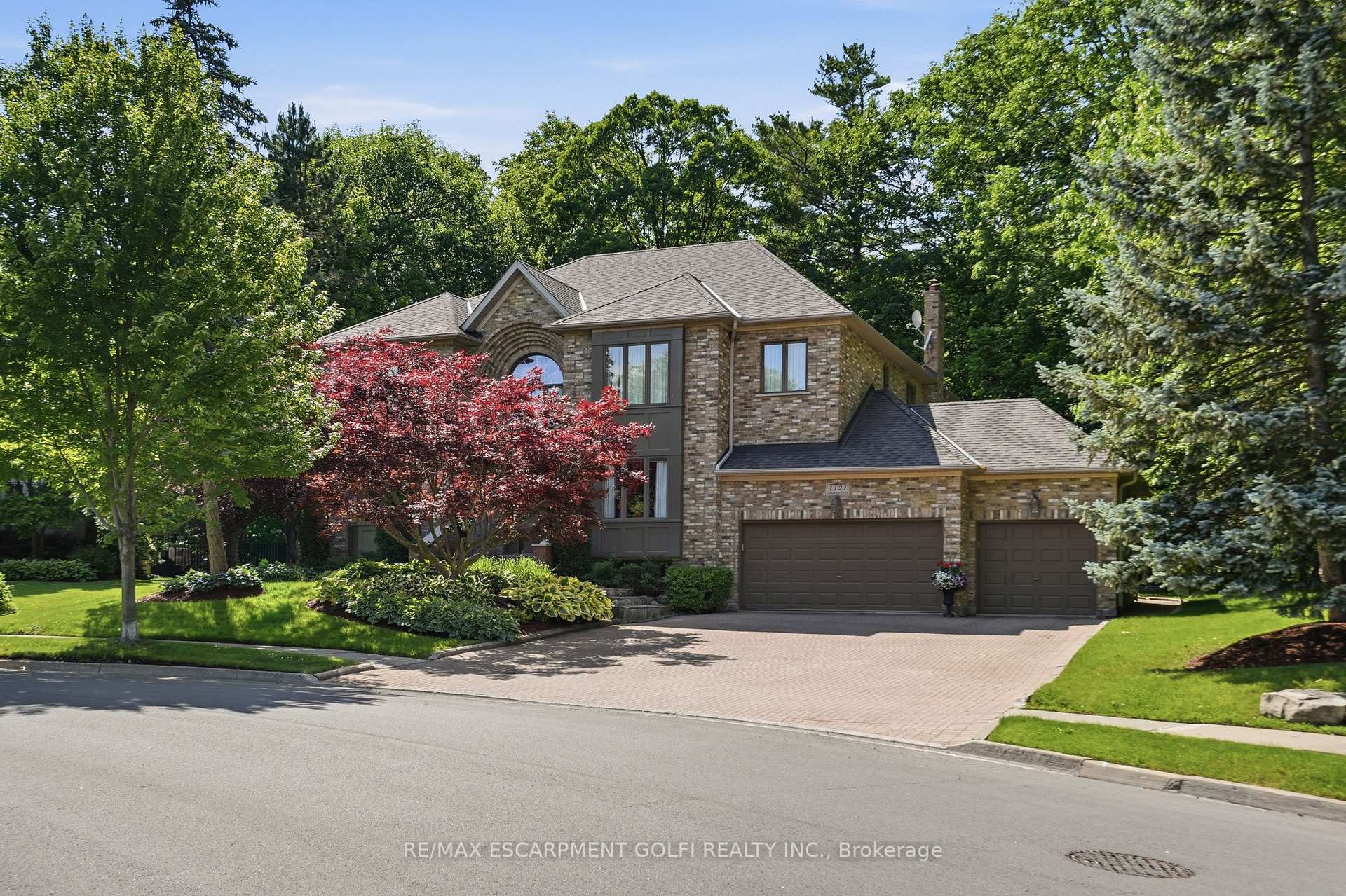 1121 Forestvale Drive, Burlington, ON L7P 4W3