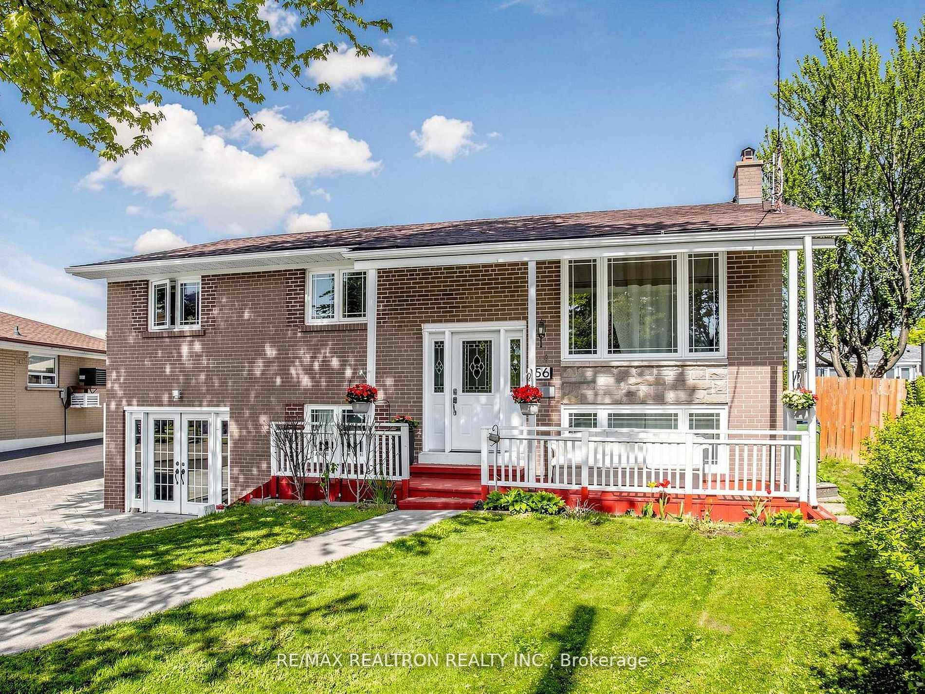 56 Candlewood Crescent, Toronto W05, ON M3J 1G8