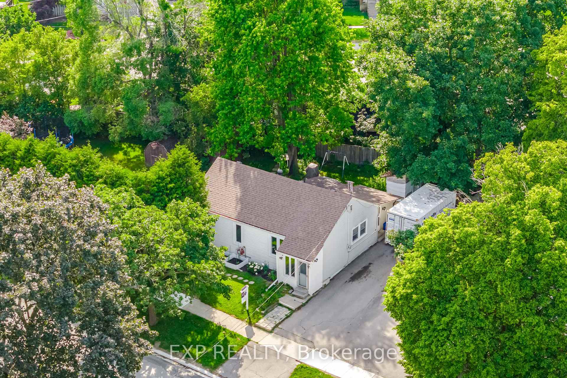 217 McDonald Boulevard, Halton Hills, ON L7J 1B2