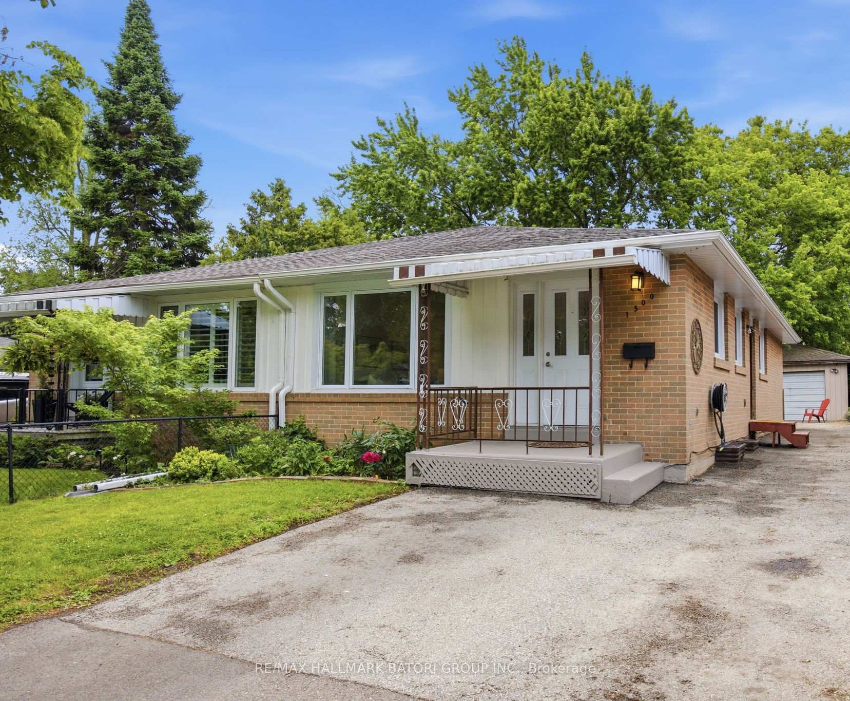 1500 Swanage Crescent, Mississauga, ON L5J 3N8