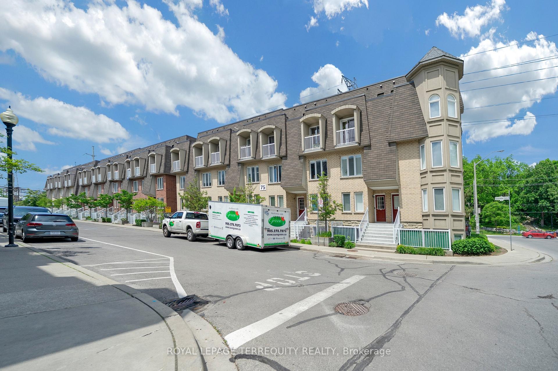 75 Turntable Crescent 124, Toronto W02, ON M6H 4K9