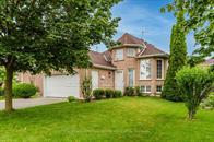 167 Cresthaven Road, Brampton, ON L7A 1H5