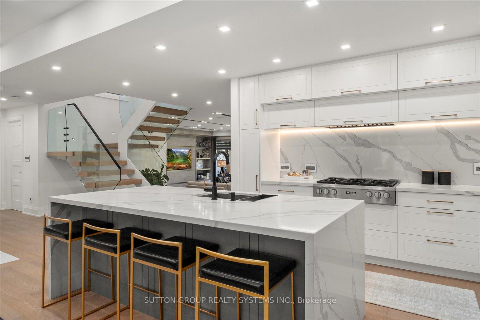 146 Martin Grove Road, Toronto W08, ON M9B 4K9