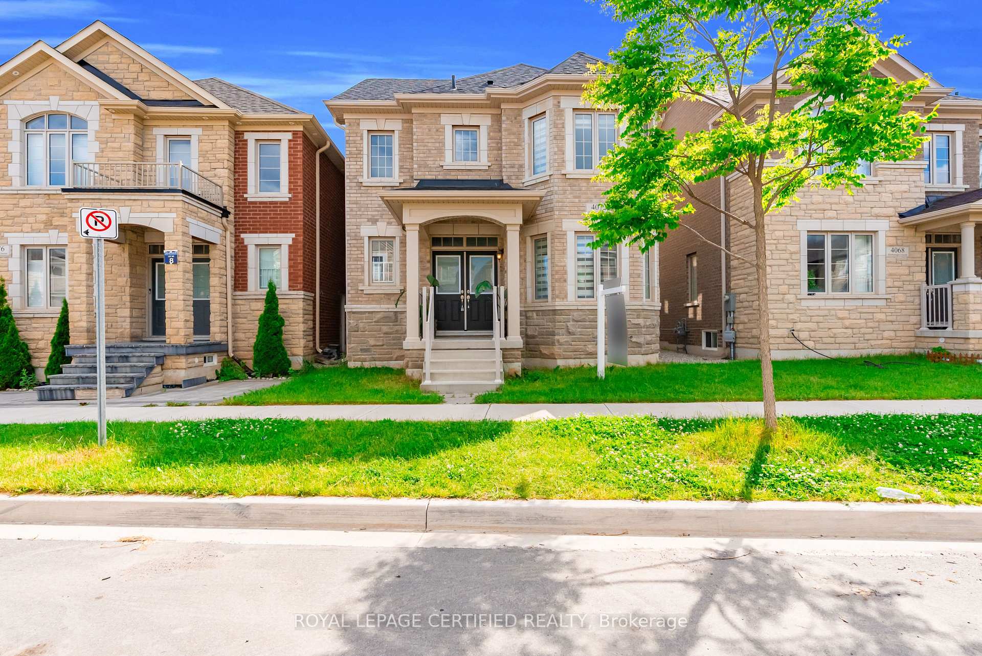 4072 Hillsborough Crescent, Oakville, ON L6H 3P8